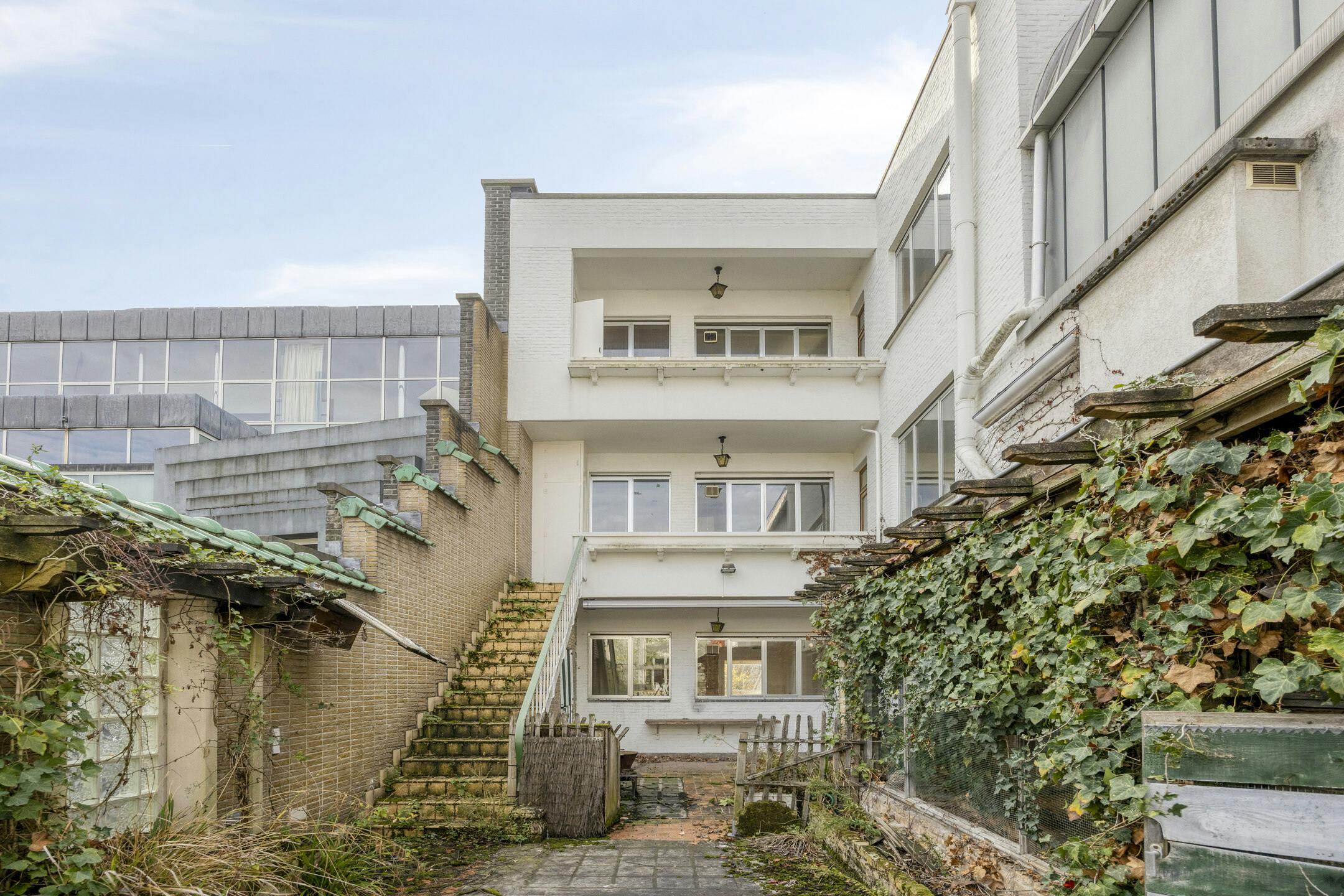 Te renoveren opbrengsteigendom met 3 appartementen en handelspand in Antwerpen foto 60