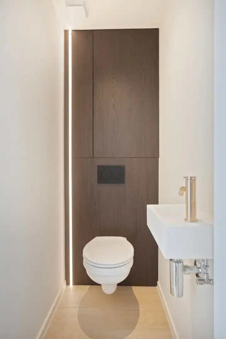 Luxueus gerenoveerd appartement + privé-kelder foto 8