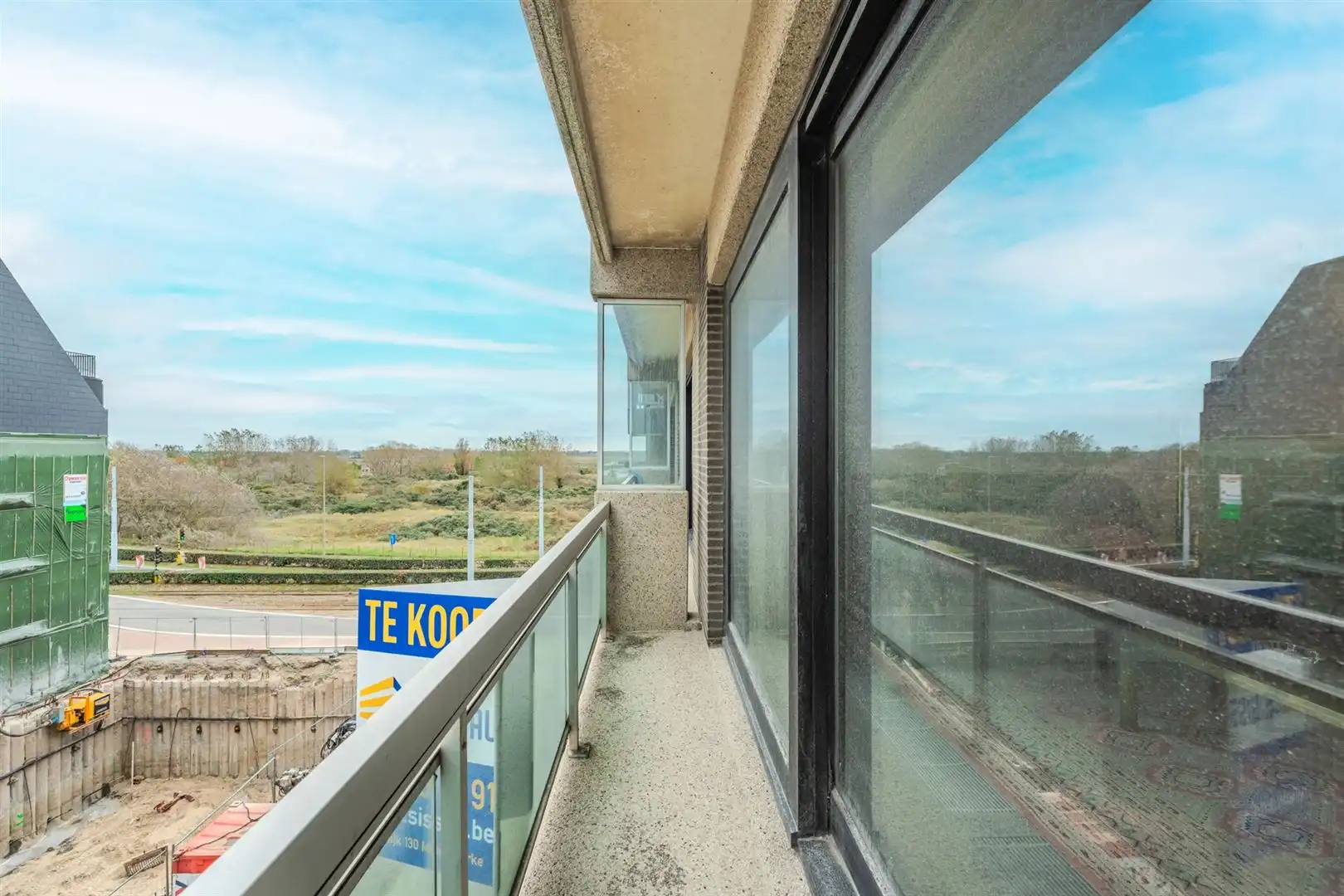 verzorgd appartement met lateraal zeezicht in residentie Falcon foto 3