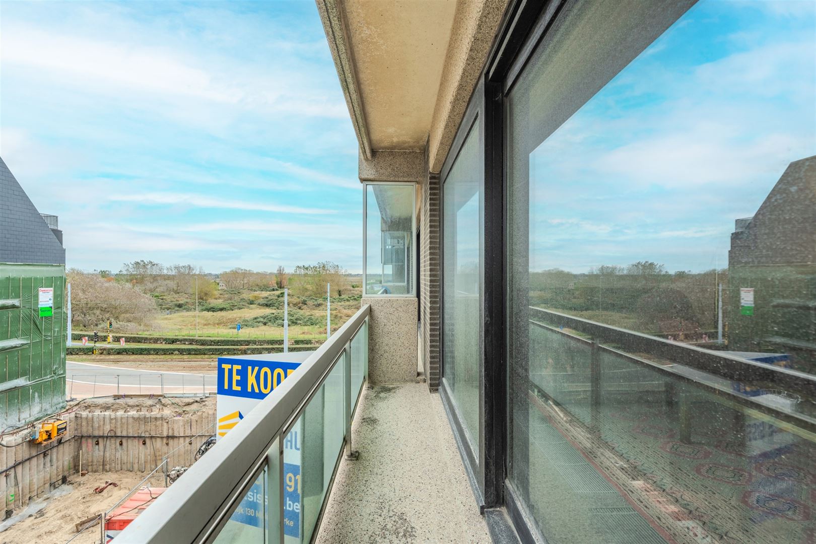 verzorgd appartement met lateraal zeezicht in residentie Falcon foto 3