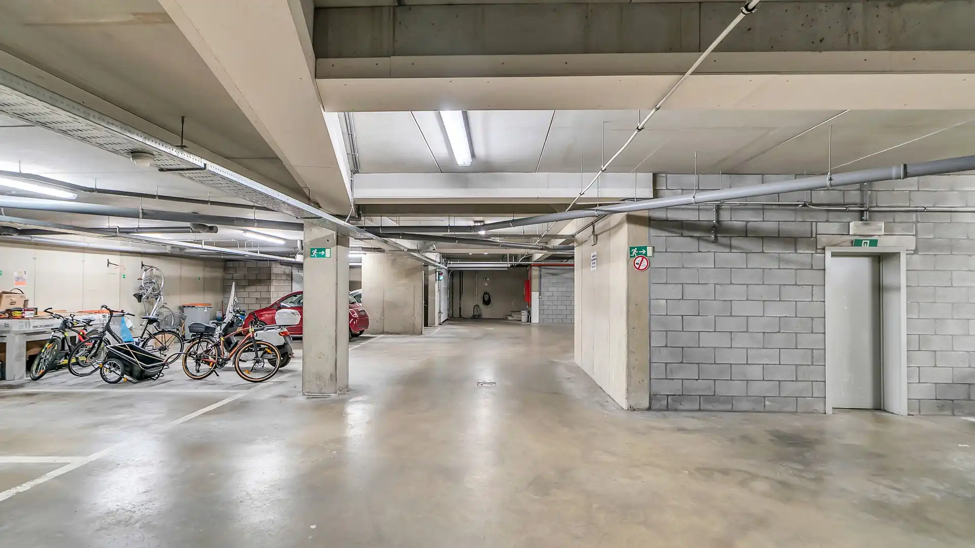 Modern en energiezuinig appartement met 2 slaapkamers te Maasmechelen foto 14