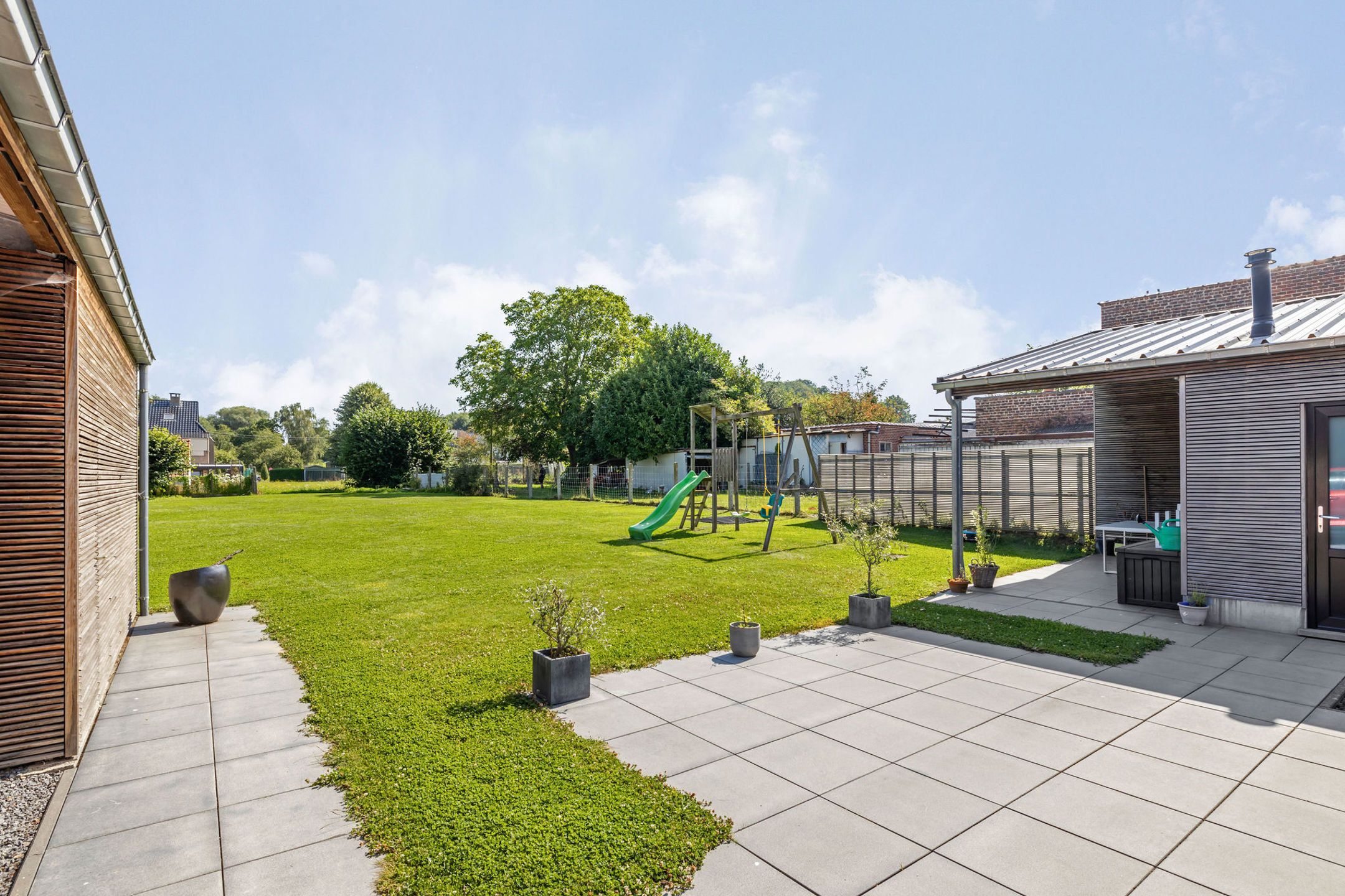 Uitzonderlijk pand in het hartje Roosdaal met grote tuin  foto 5