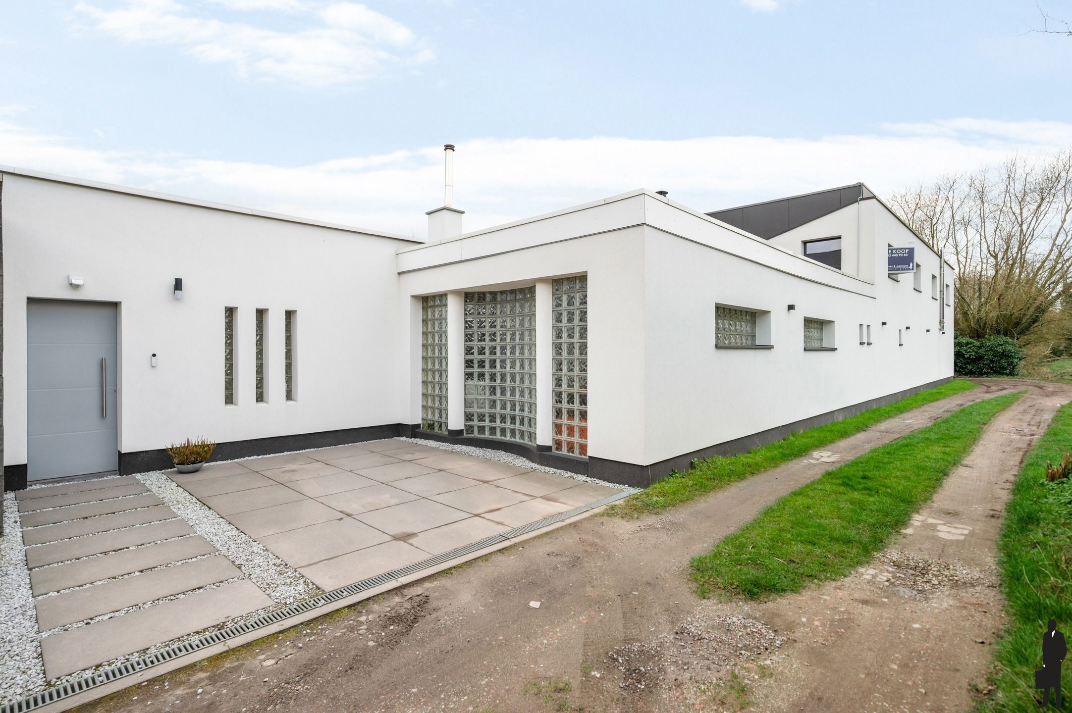 Gerenoveerde ruime woning in het centrum van Blaasveld foto 32