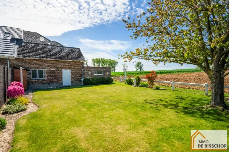 Karaktervolle woning met 3 slaapkamers, grote tuin en garage foto 18