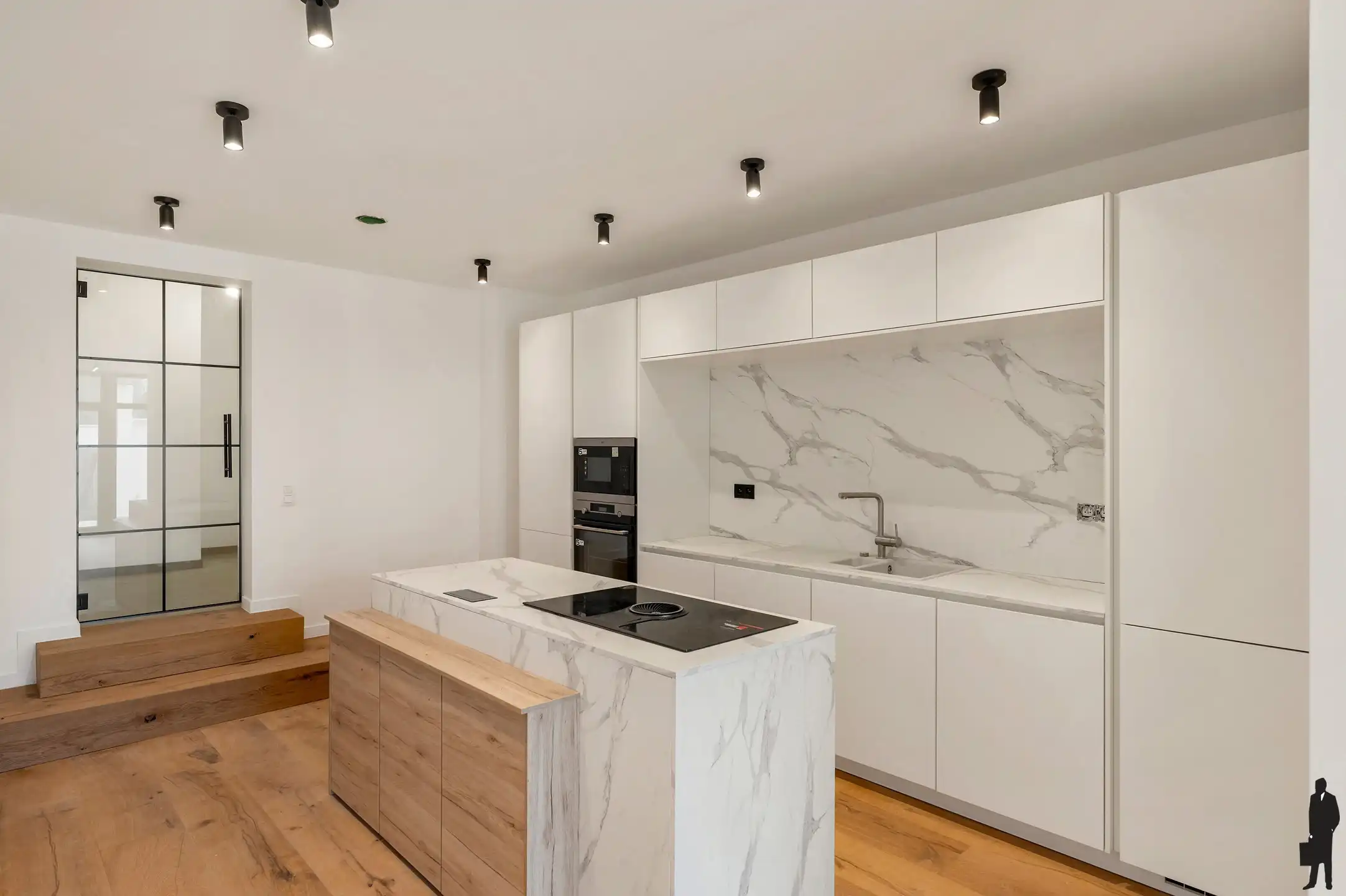 Prachtig gerenoveerd appartement (115 m²) met 2 slk’s en ruime tuin (263 m²) nabij centrum Mechelen. foto 3