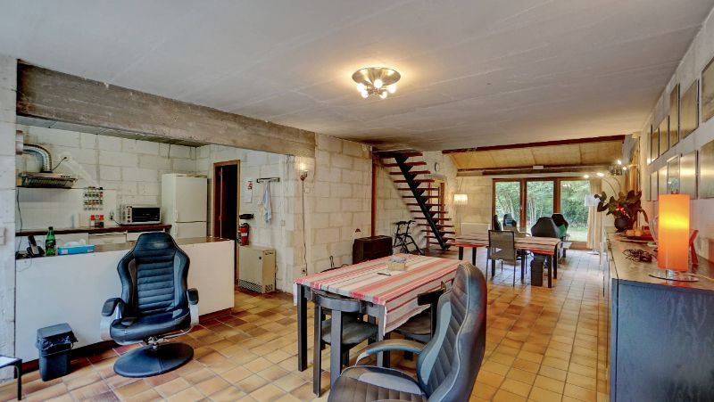 Villa van 265m² inclusief garage-kelder, op een perceel van 21a59ca foto 5