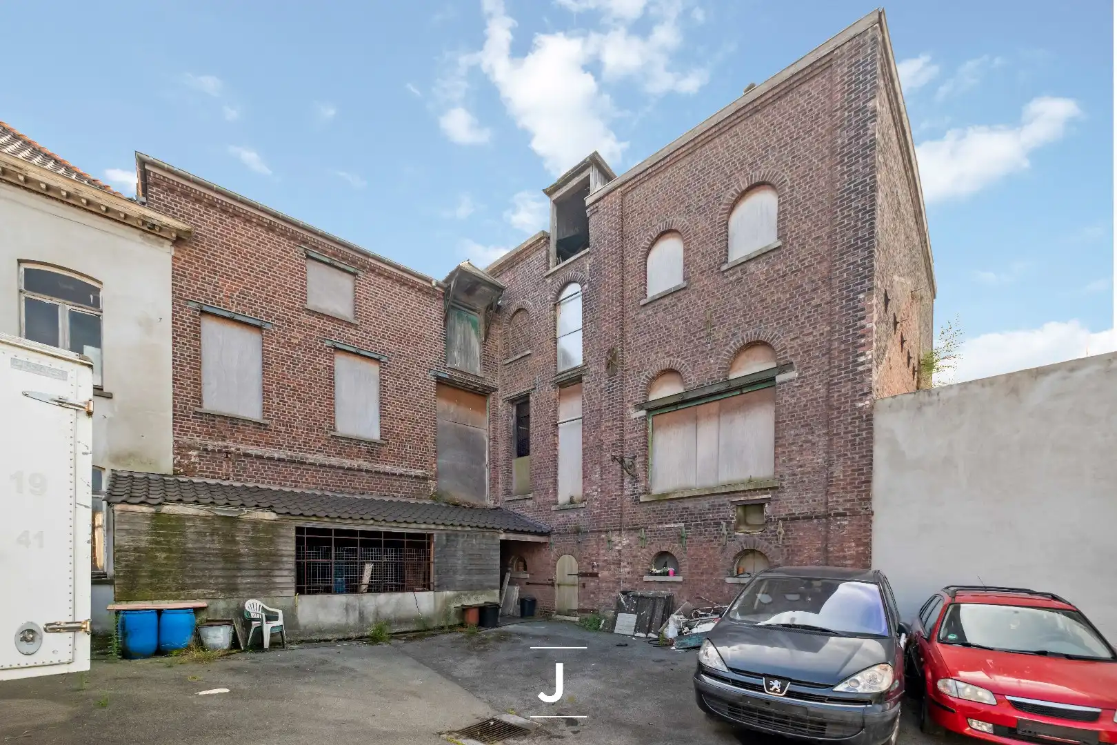 Unieke opportuniteit met tal van mogelijkheden in centrum Moeskroen! foto 3