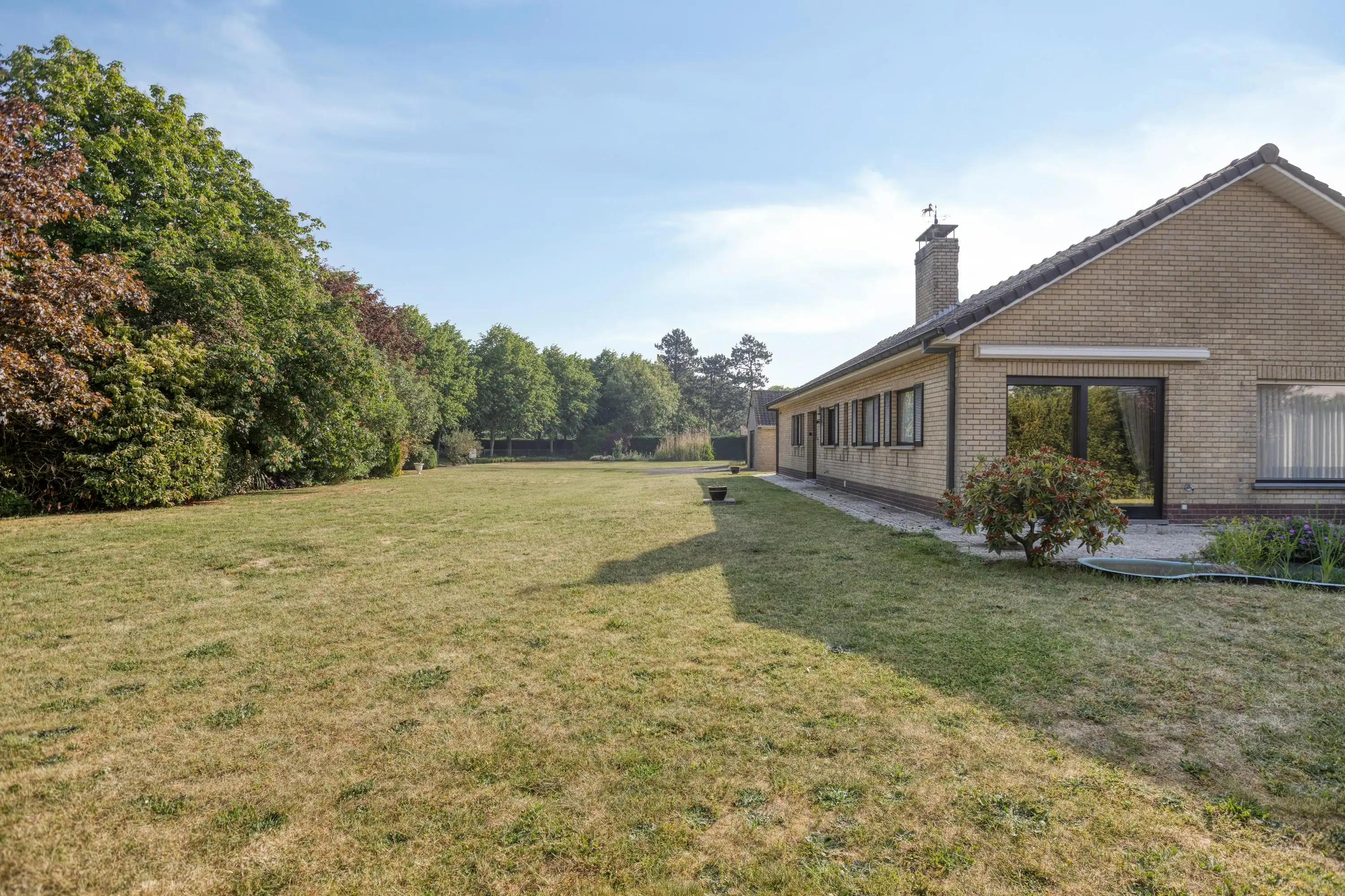 Gelijkvloerse villa op een perceel van maar liefst 2 342m² foto 20