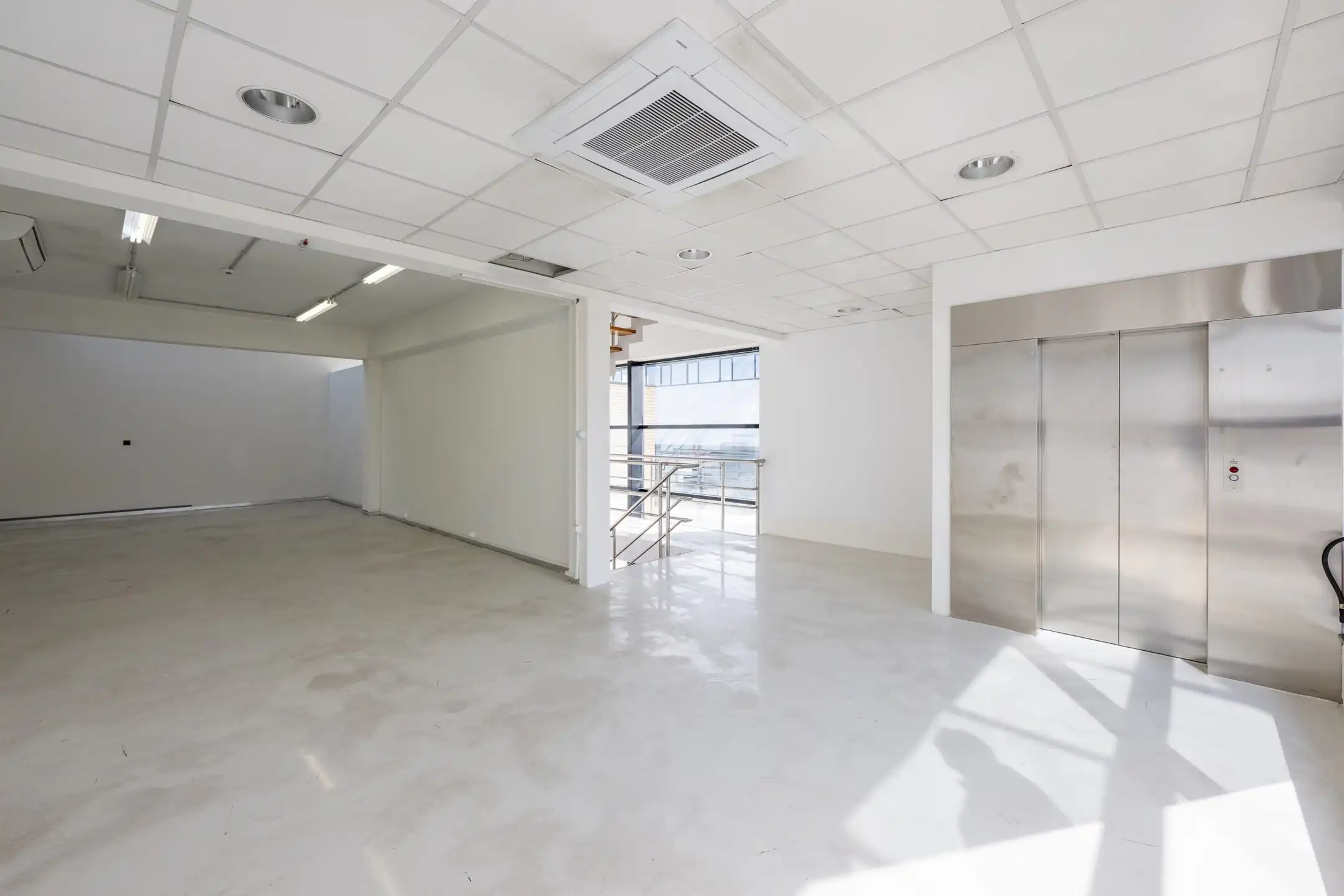 TE KOOP  Bedrijfsgebouw te Wilrijk Bedrijfsgebouw te Wilrijk foto 10