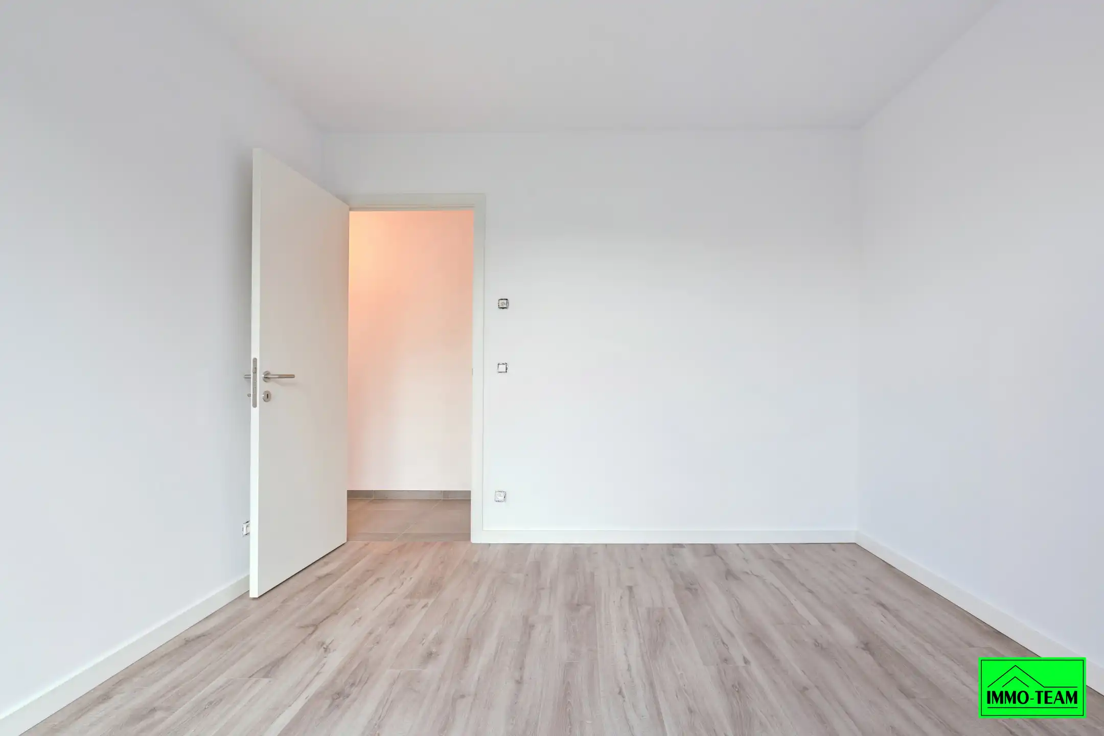 GLV APPARTEMENT MET TERRAS, TUIN EN ONDERGRONDSE STAANPLAATS foto 18