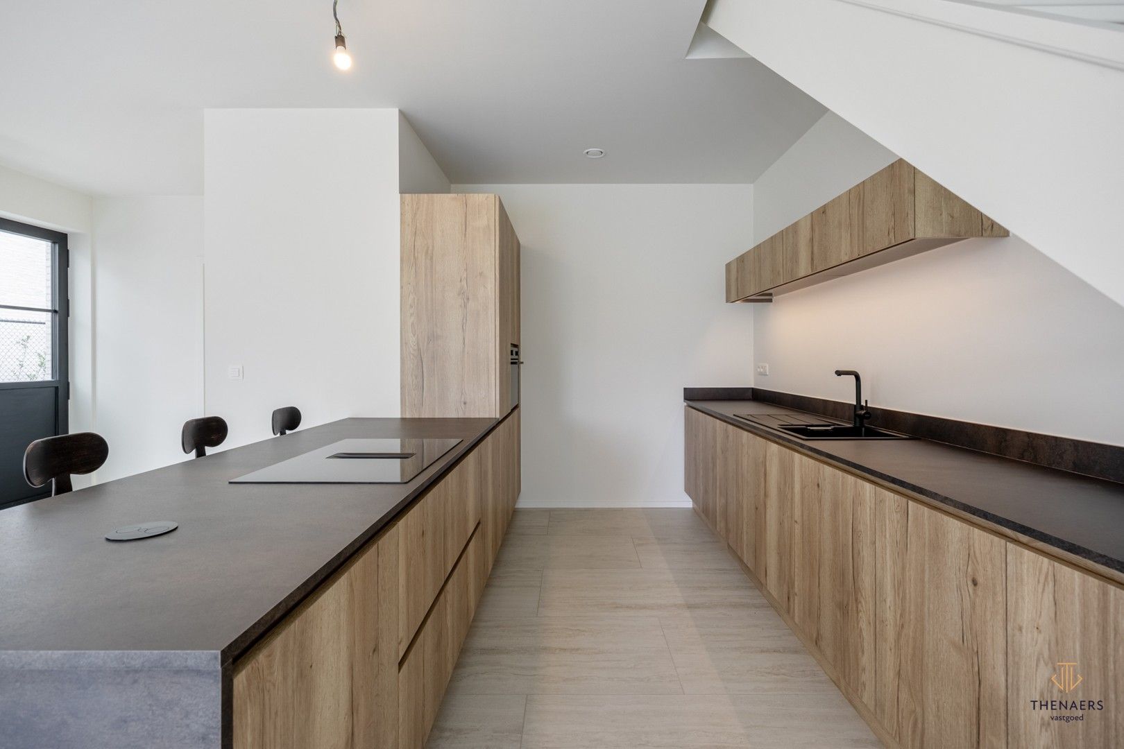INSTAPKLARE LUXE EN ENERGIEZUINIGE NIEUWBOUWWONING MET 4 SLAAPKAMERS EN 2 BADKAMERS. foto 5