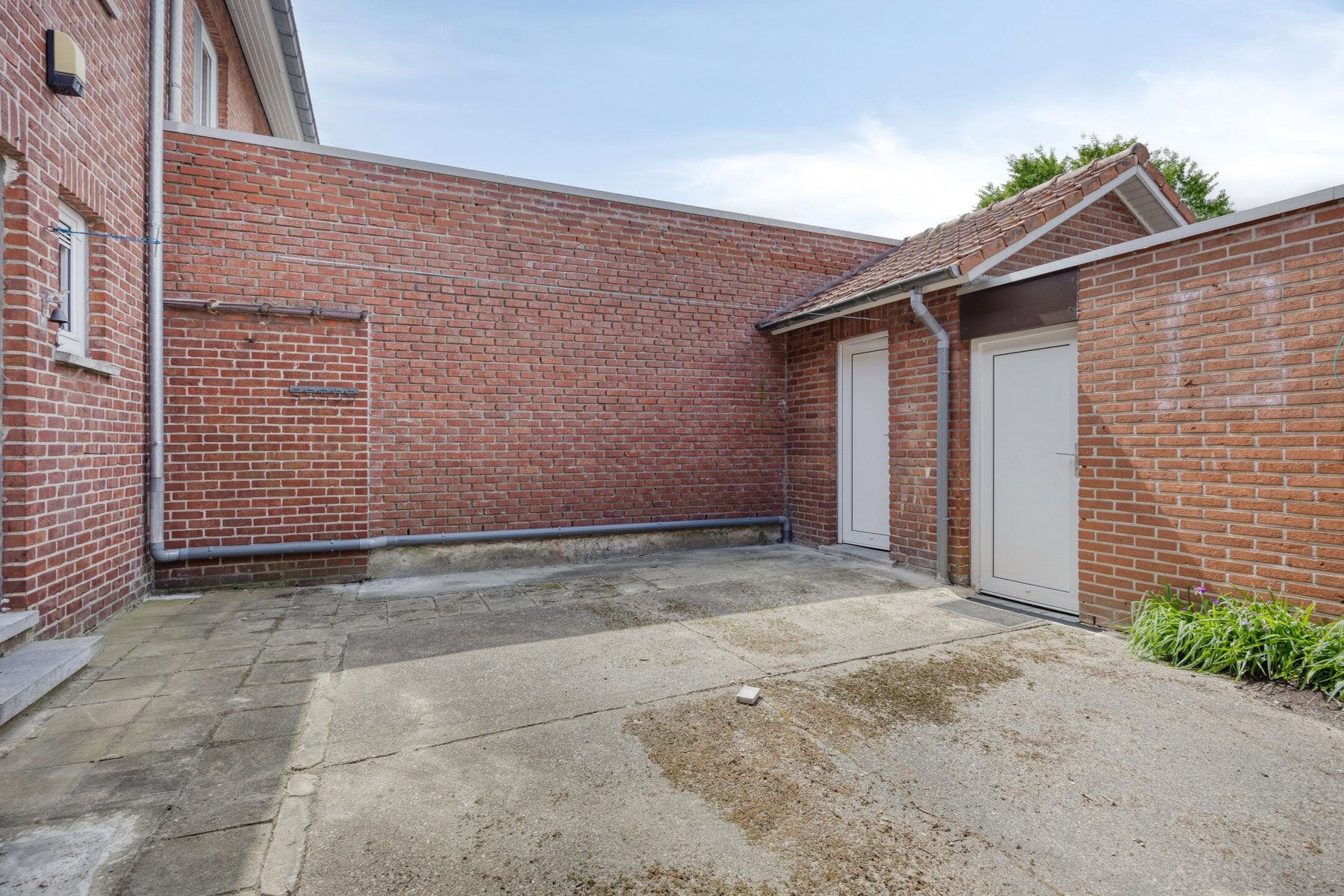Gezinswoning met potentieel in rustige buurt van Maasmechelen foto 23