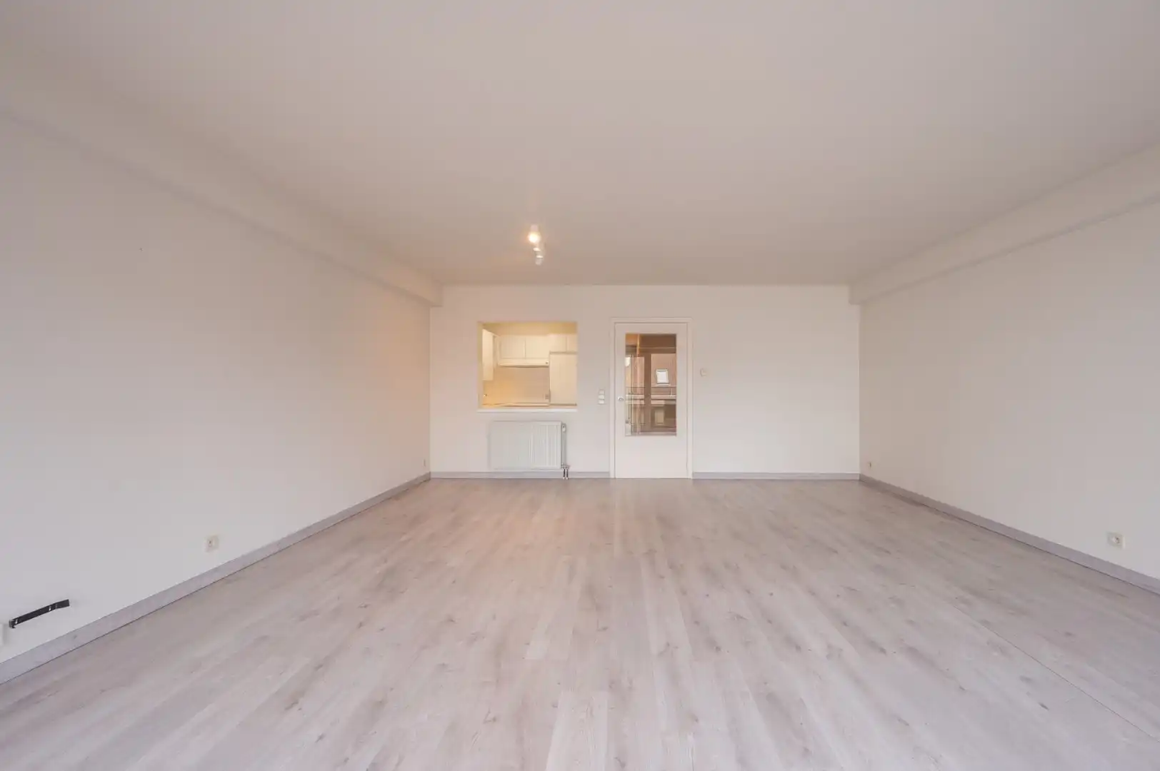 Ruim appartement met 2 volwaardige slaapkamers en west-orientatie op Lippenslaan foto 6