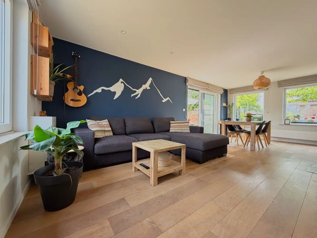 Instapklare, lichtrijke woning (3 slpks) + zonnige tuin foto 3