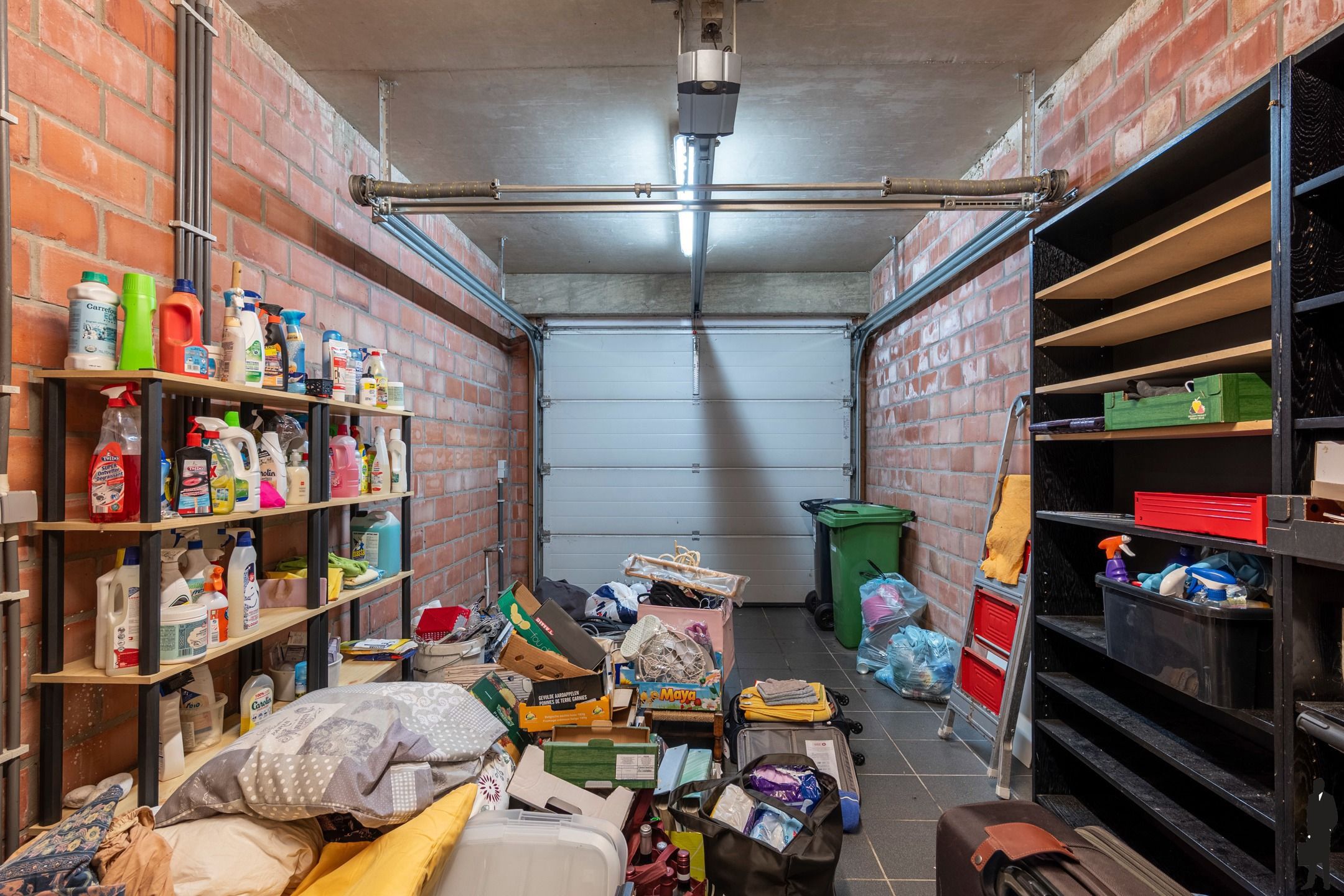 Welgelegen ruim GLVL app met 2 slpks, 2 badks, garage & tuin foto 18