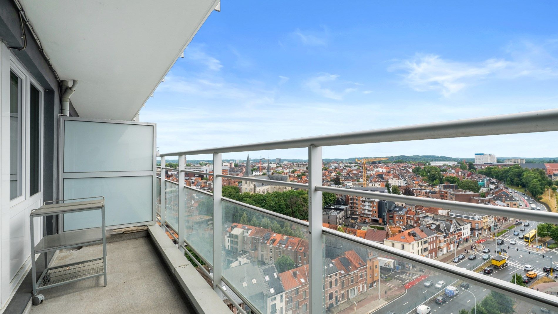 HEVERLEE - grote studio met panoramisch zicht en groot terras foto {{pictureIndex}}