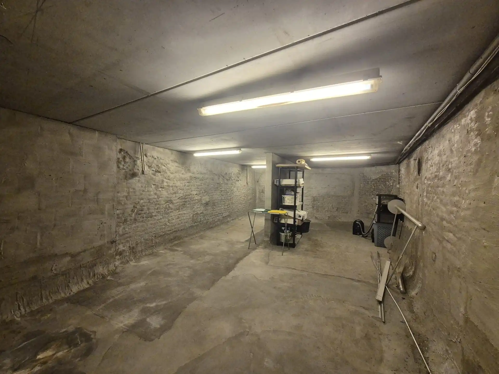 Handelspand te huur op topligging in Wetteren. foto 16