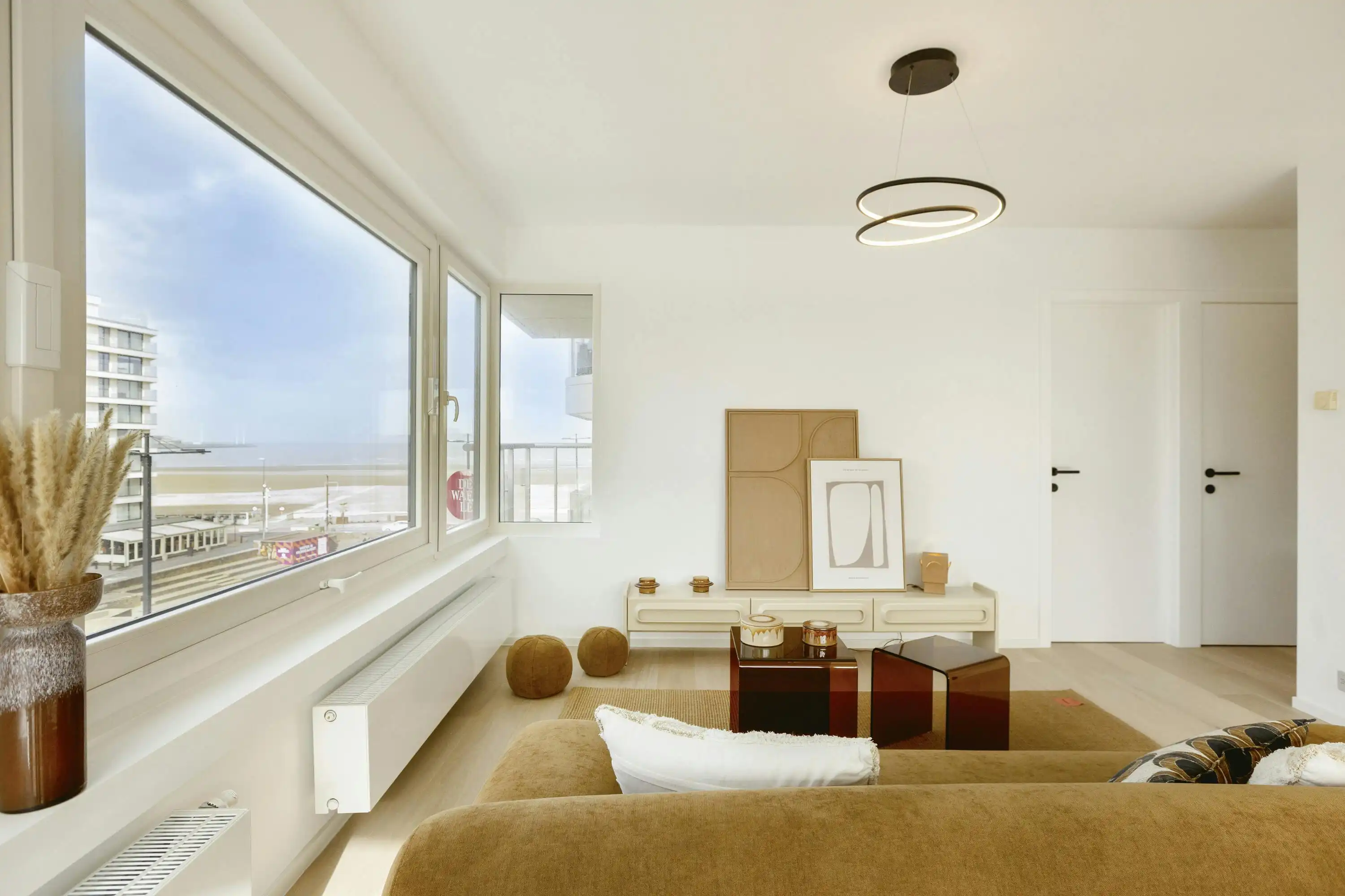 Gerenoveerd appartement met zeezicht te koop in Knokke-Heist foto 3