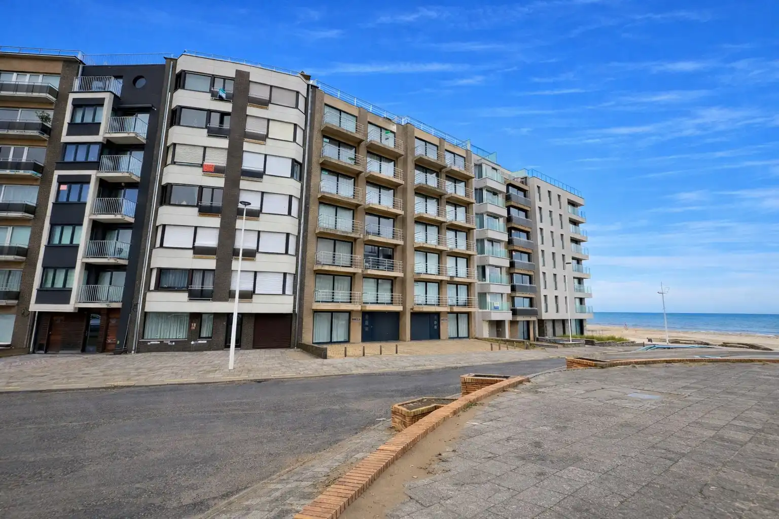 Instapklaar appartement met lateraal zeezicht – Zouavenplein foto 2