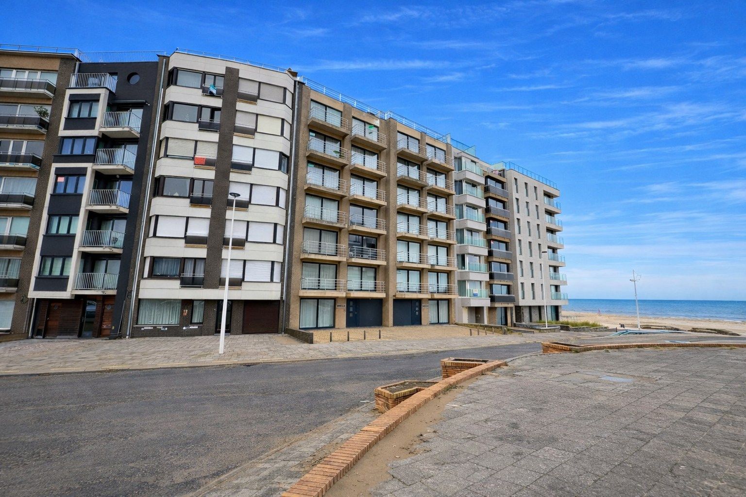 Instapklaar appartement met lateraal zeezicht – Zouavenplein foto 2