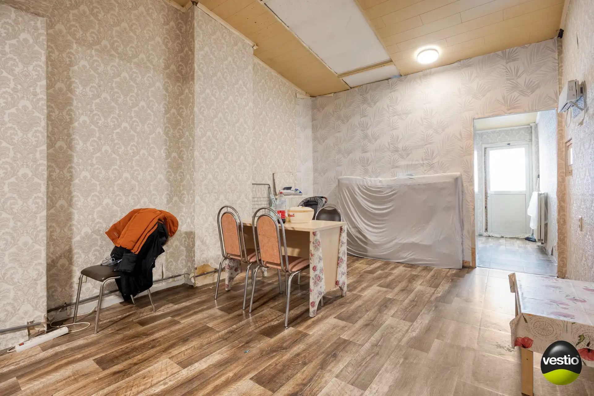 TE RENOVEREN RIJWONING IN HET CENTRUM VAN SINT-TRUIDEN foto 5