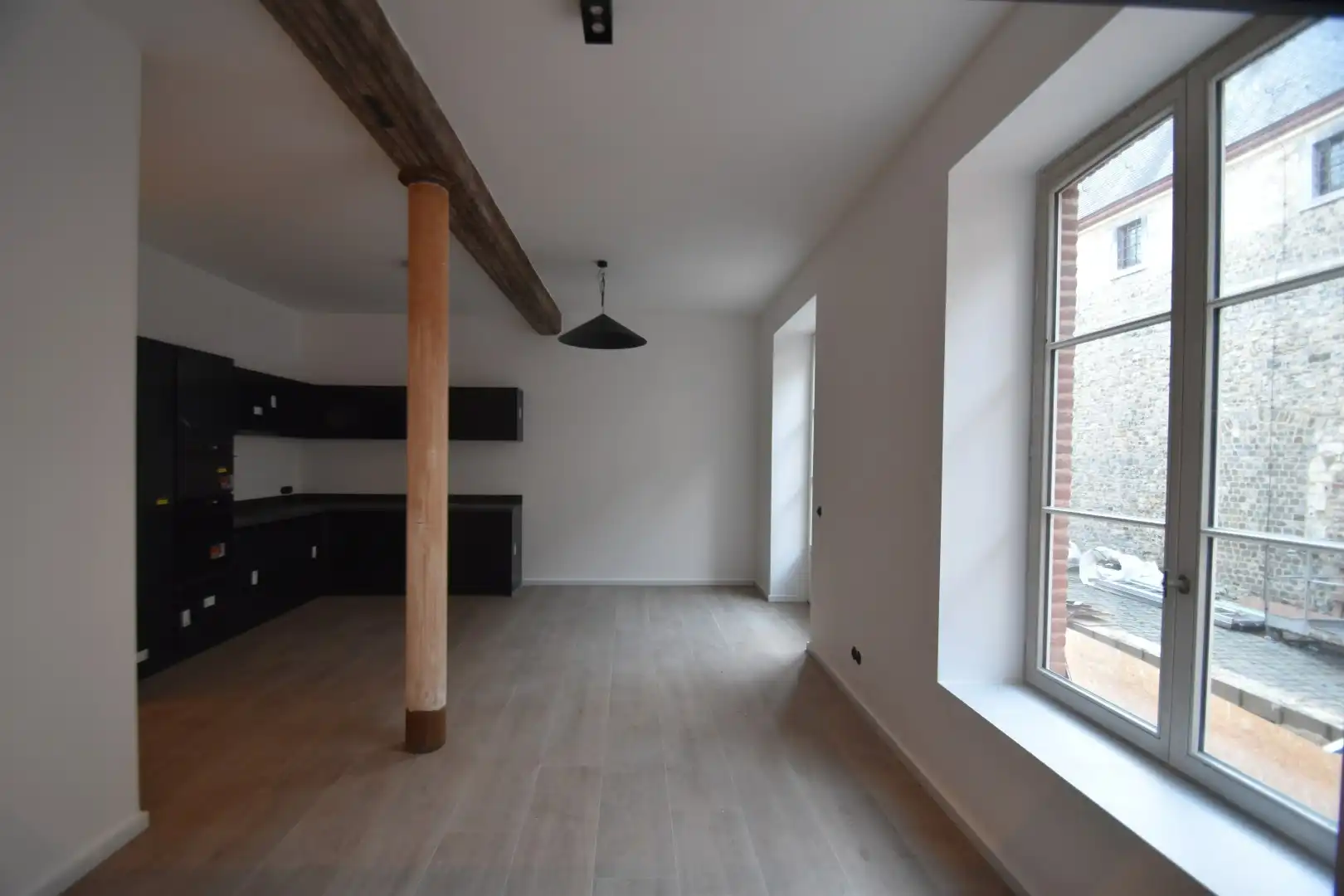 Nieuwbouw appartement in hartje Tongeren foto {{pictureIndex}}