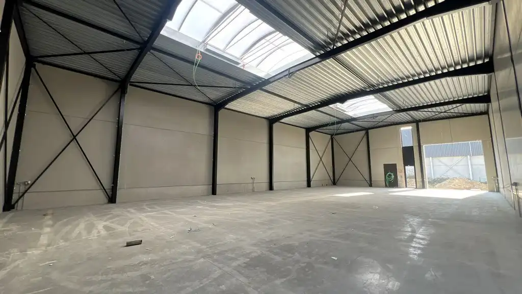 Nieuwbouw magazijn te huur in kmo-park Schipdonk in Deinze foto 4