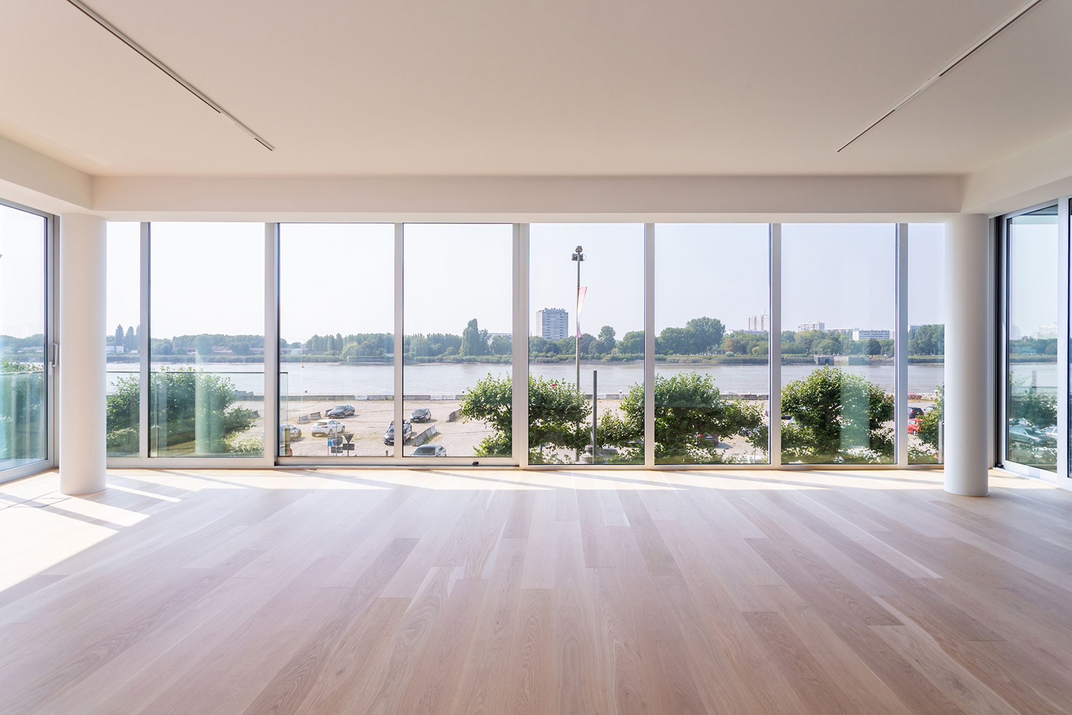 Prachtig hoekapp (161m²) met zicht op de Schelde en met terras foto 3