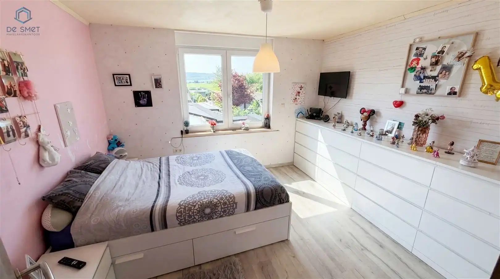 Instapklare gezinswoning met 3 slaapkamers, ruime tuin en private oprit foto 23