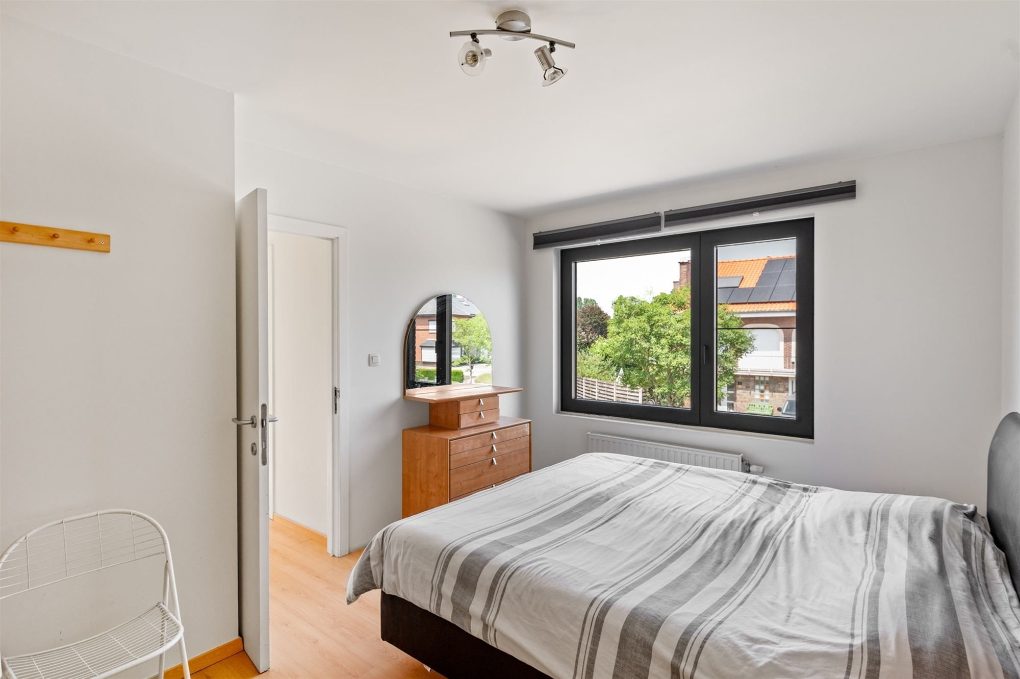Perfect instapklare woning met 3 (mogelijk 4!) SLPK te Sint-Katelijne-Waver foto 7