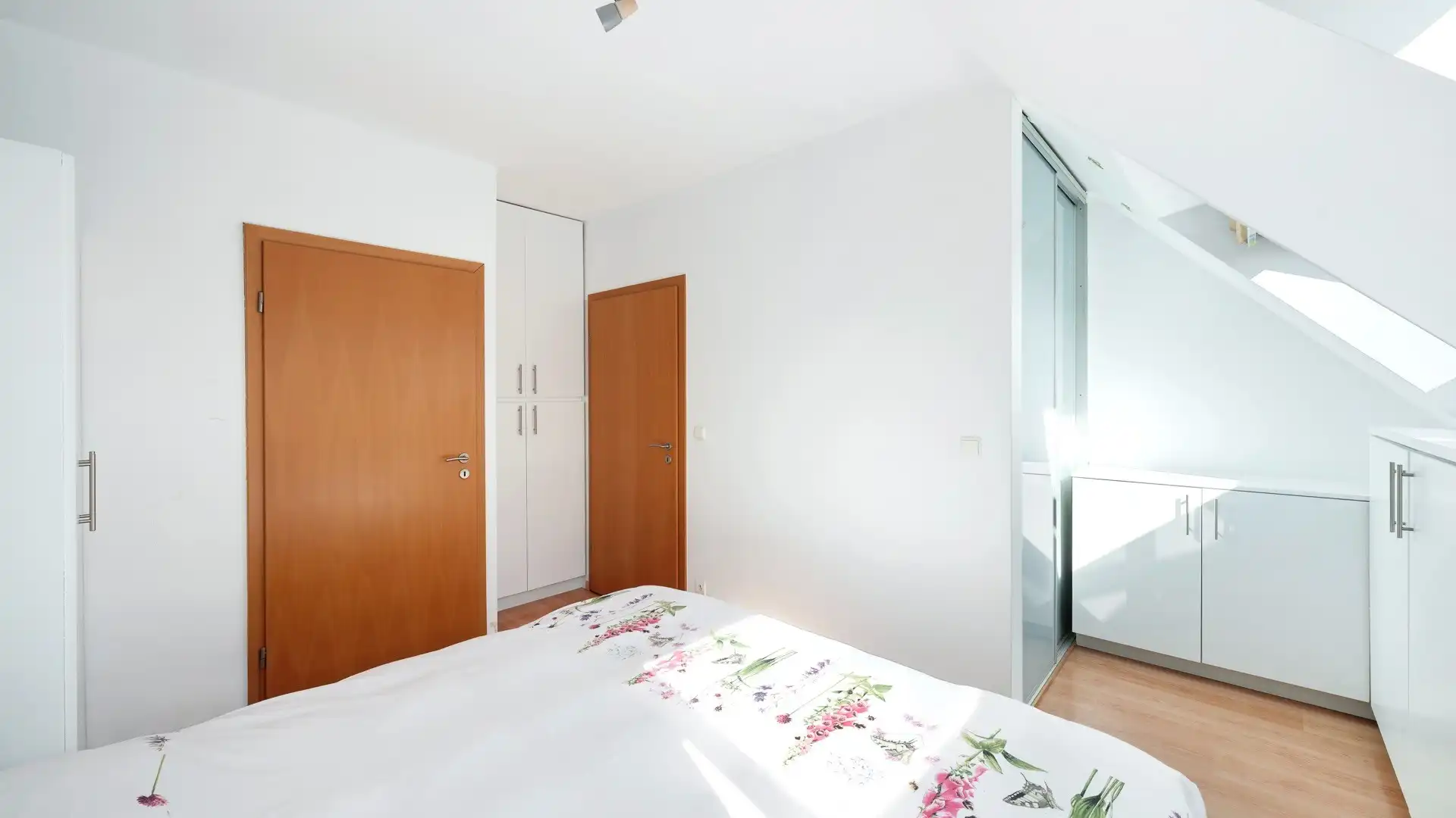 Appartement met unieke terrassen gelegen op wandelafstand van de zee en de winkels. foto 20