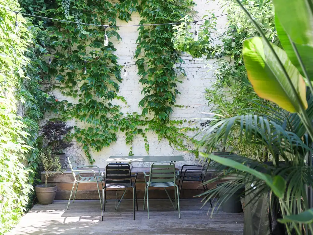 Opportuniteit - omgeving Visserij. Instapklare en unieke burgerwoning met split-levels, &nbsp;3slpk’s + bureauruimte en aangename stadstuin op een zeer gegeerde locatie te Gent. foto 7