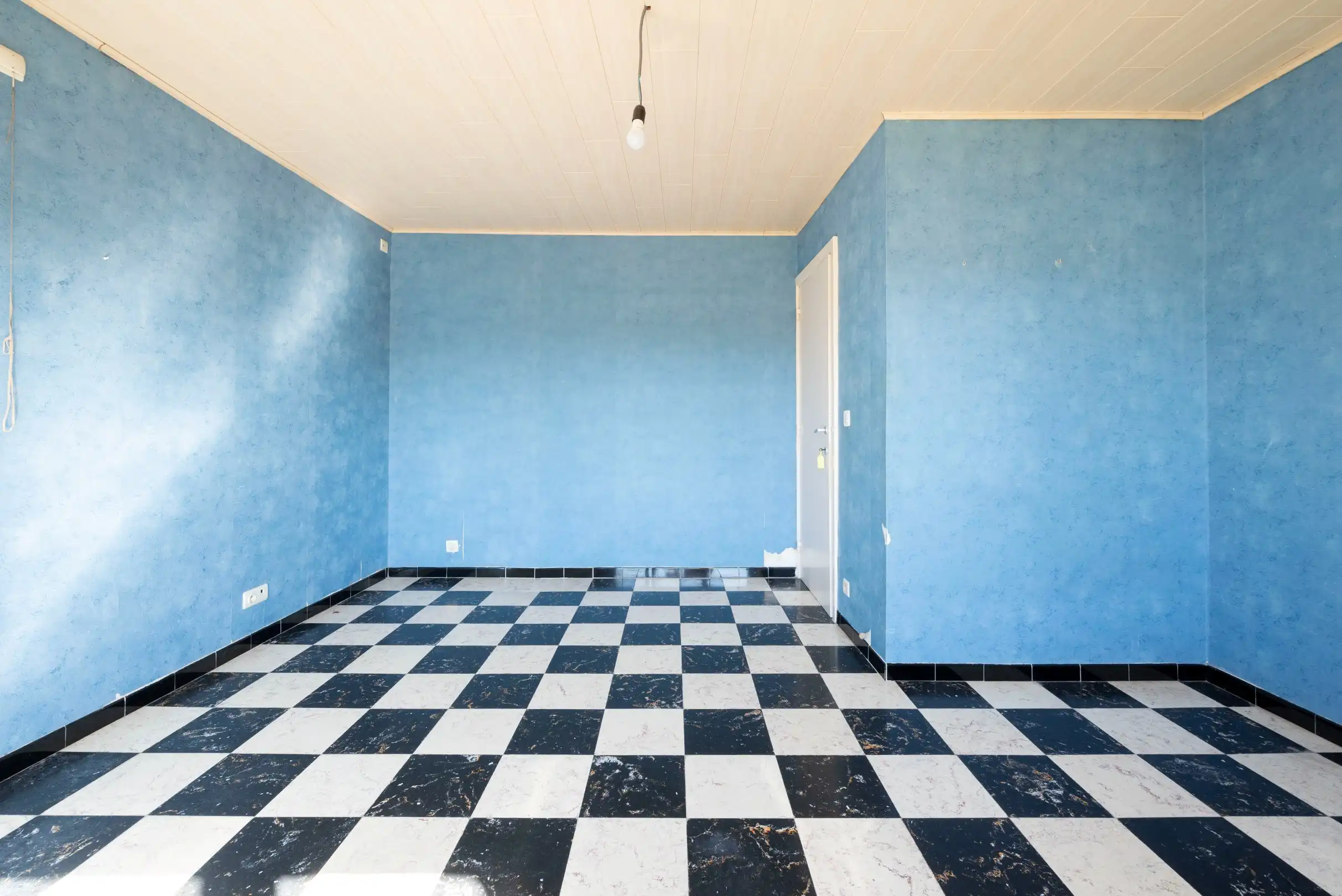 Ruime woning met 3 slaapkamers en garage in het centrum van Dadizele foto 13