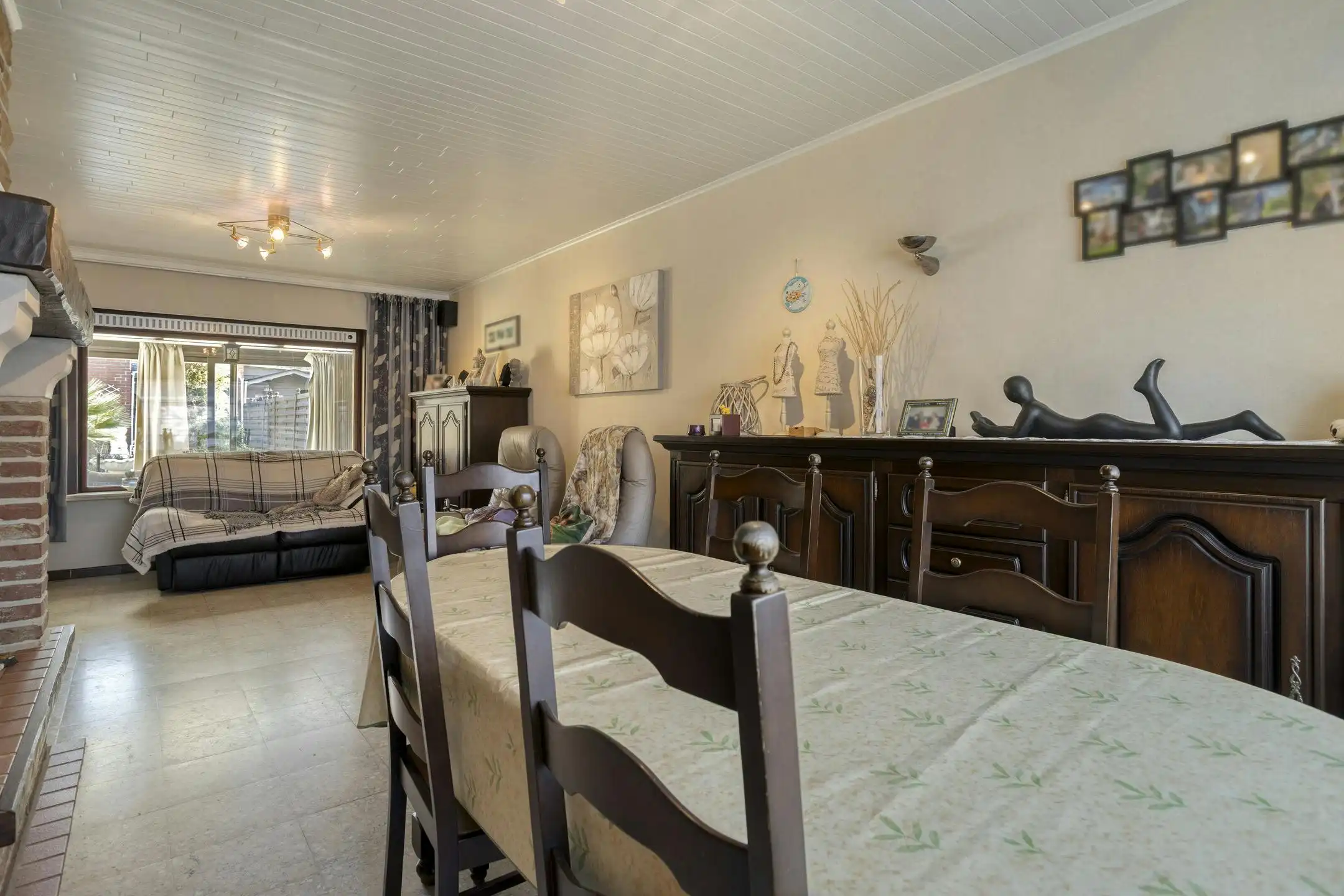 Gezinswoning met 3 slaapkamers en tuin te koop in Roeselare foto 5