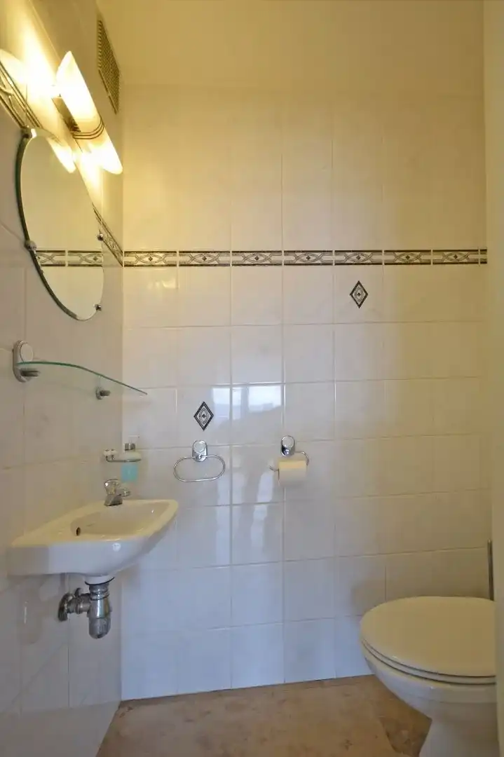 Ruim 3- slaapkamer-appartement te Rumbeke foto 9