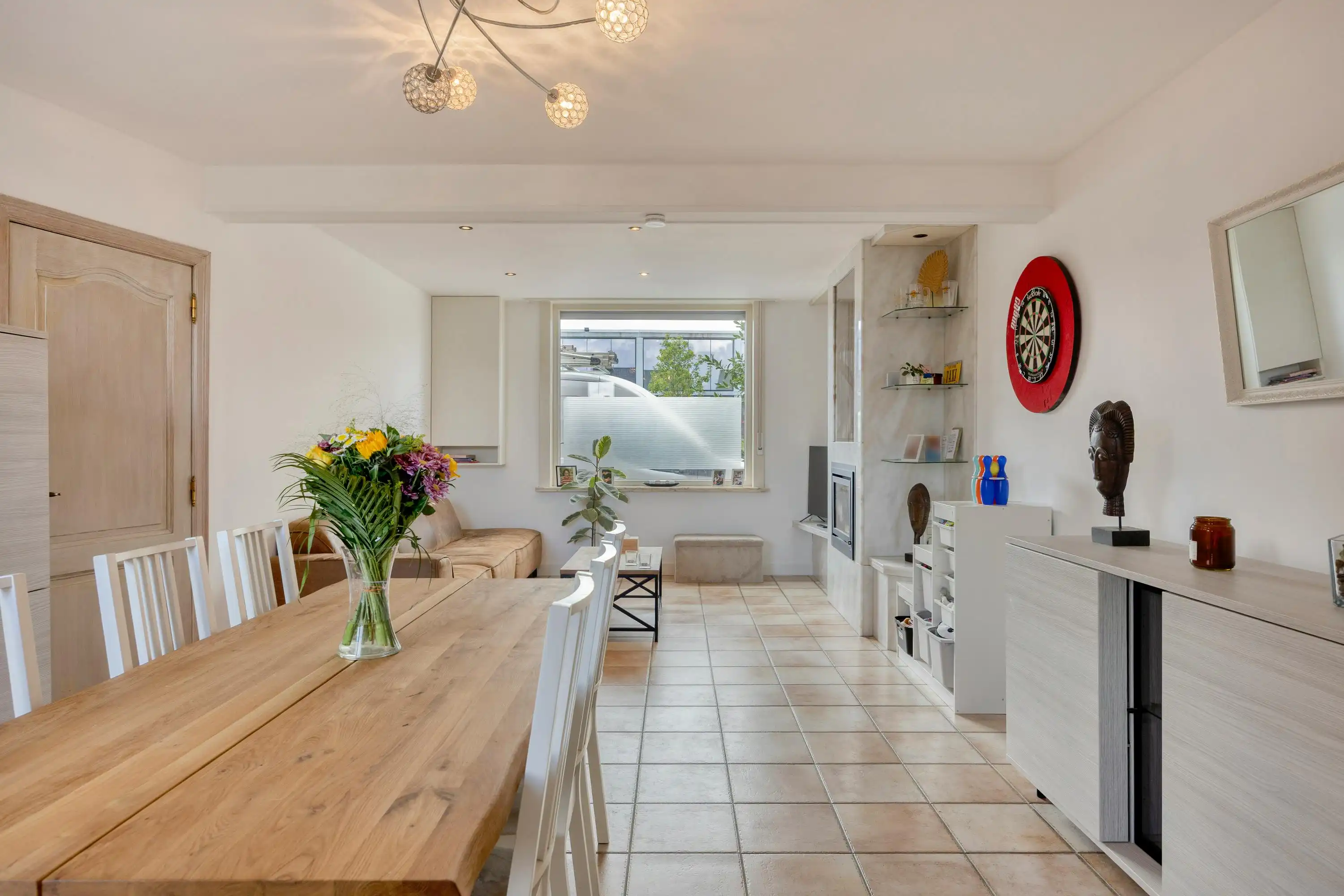 Lichtrijk en opgefrist huis te koop in Zedelgem foto 5
