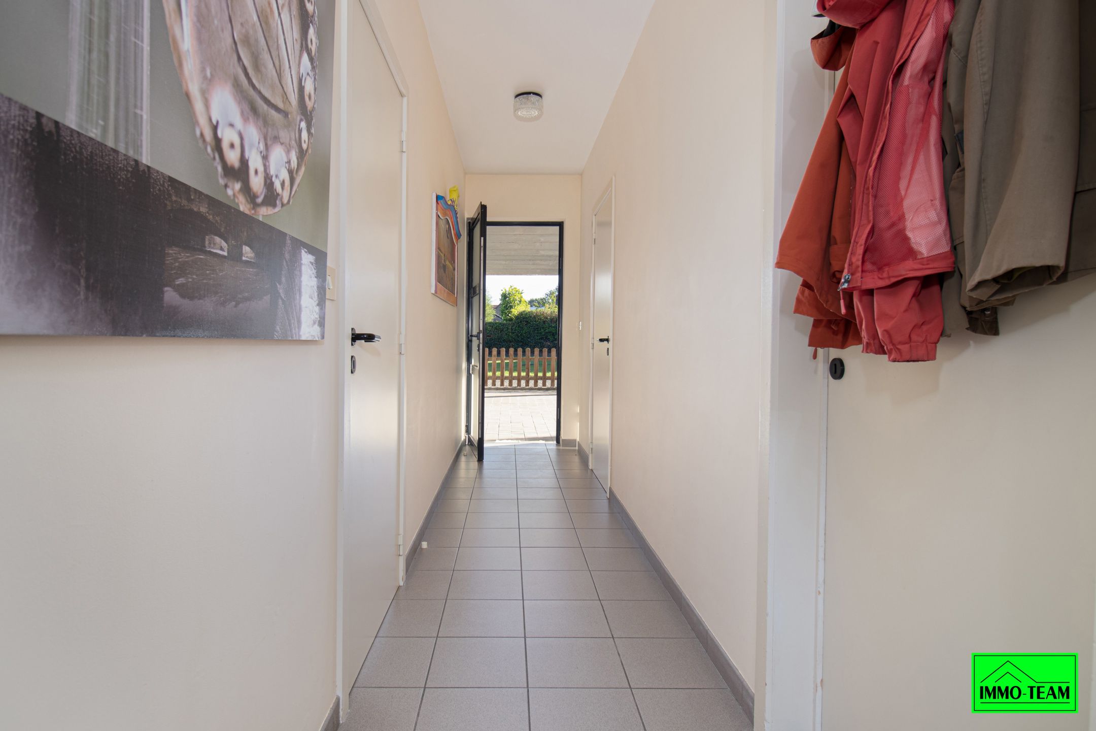 Gelijkvloers appartement in centrum Roosdaal foto 2