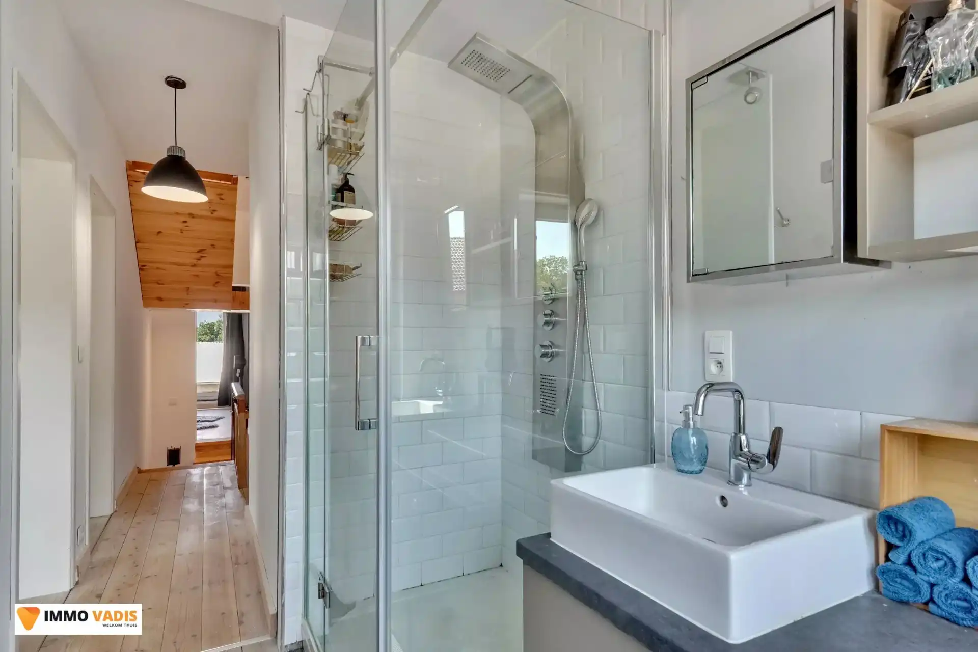 Instapklare, ruime woning met vier slaapkamers foto 15