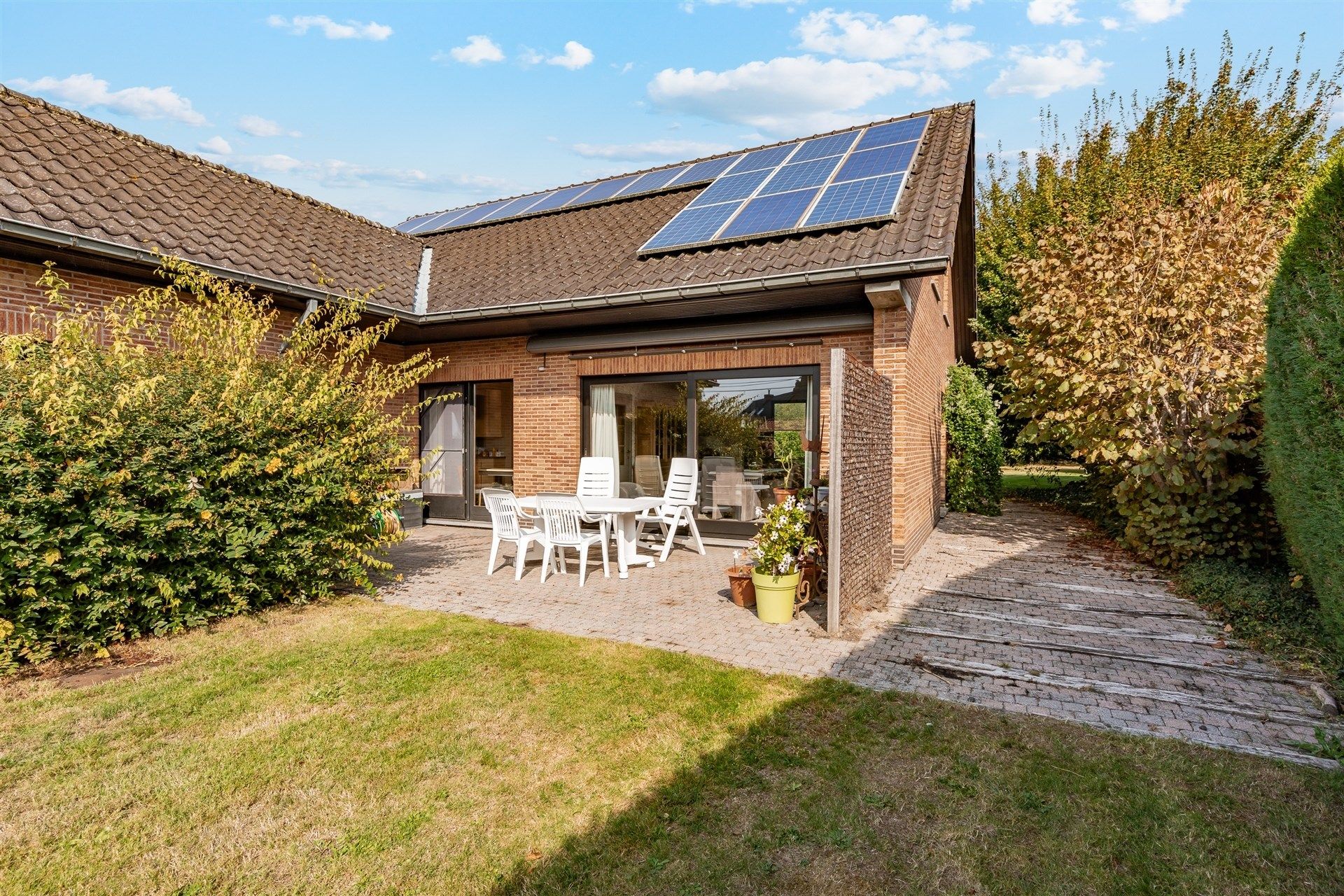 Ruime villa met 4 slks op topligging in Ten-Ede foto 29