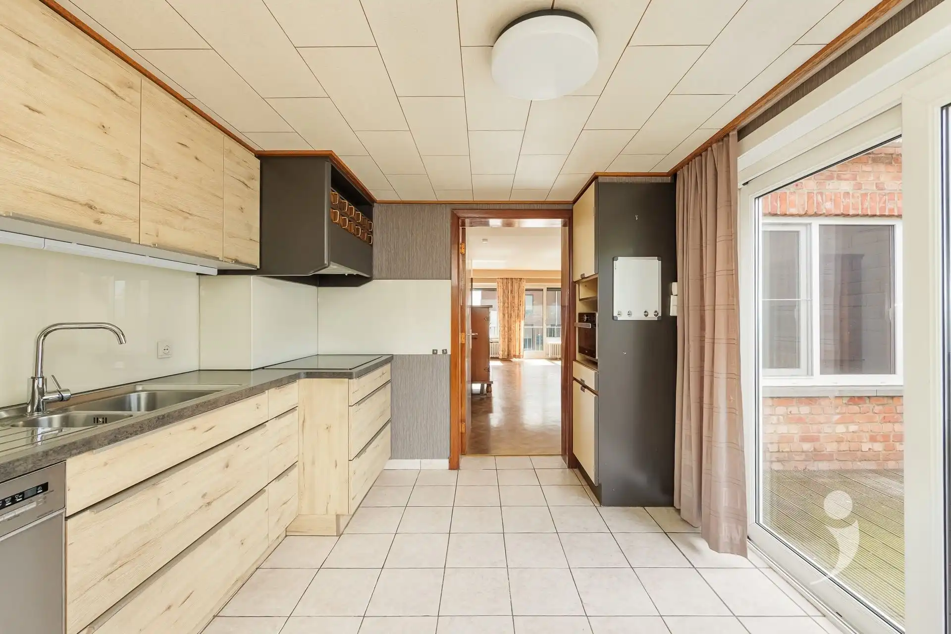 Ruime stadswoning met uitzonderlijke tuin van + 13 are foto 14