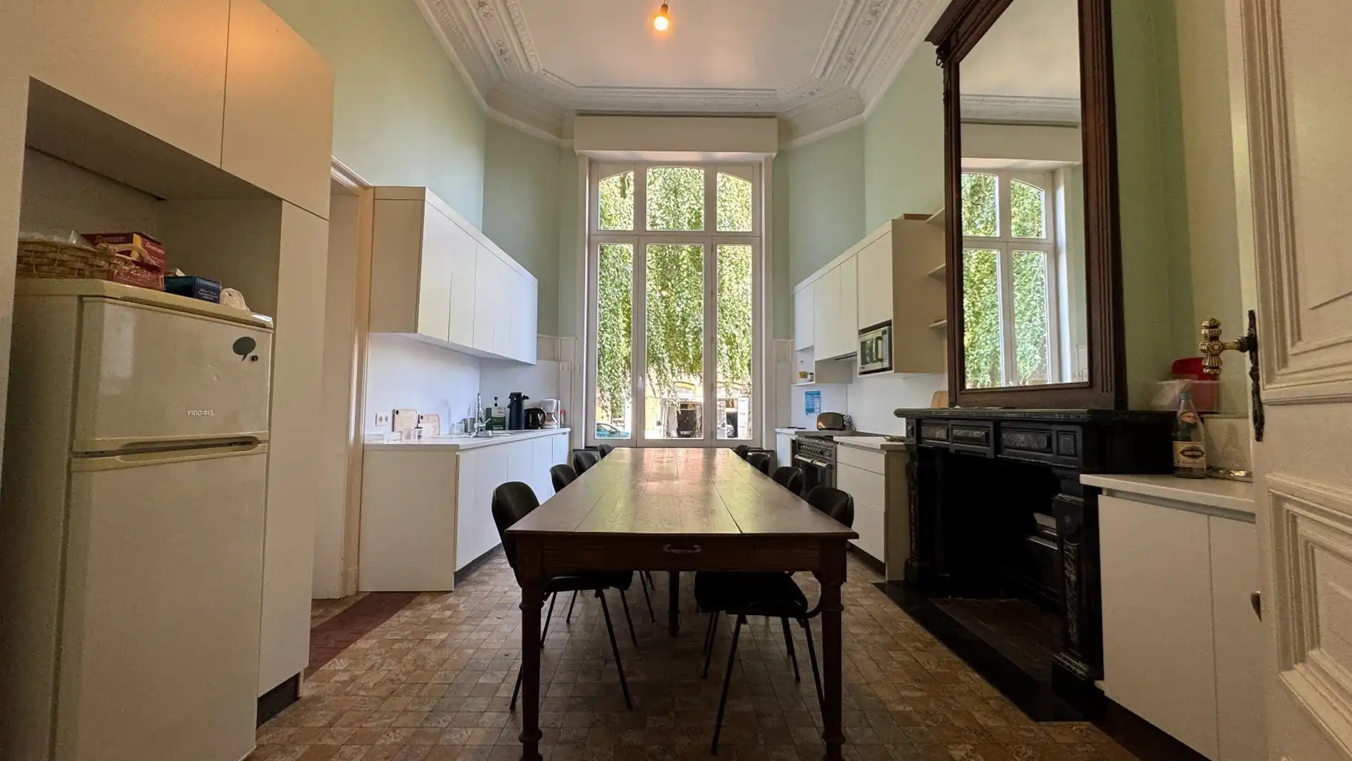 Kantoren te huur in riante herenwoning in centrum Gent foto 12