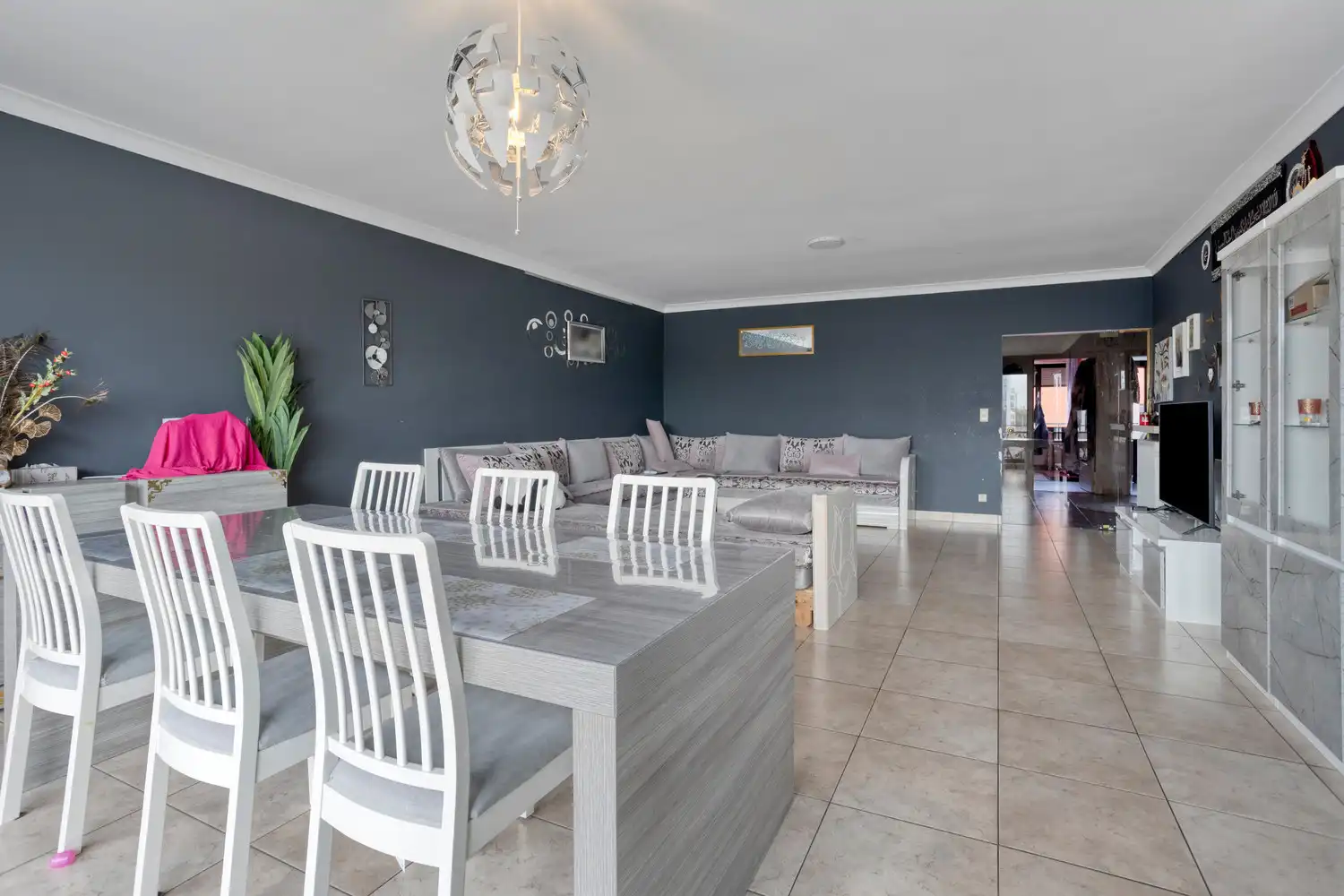 Zeer ruim 3-slk APP. met 2 terrassen en garagebox met extra parking! foto 18