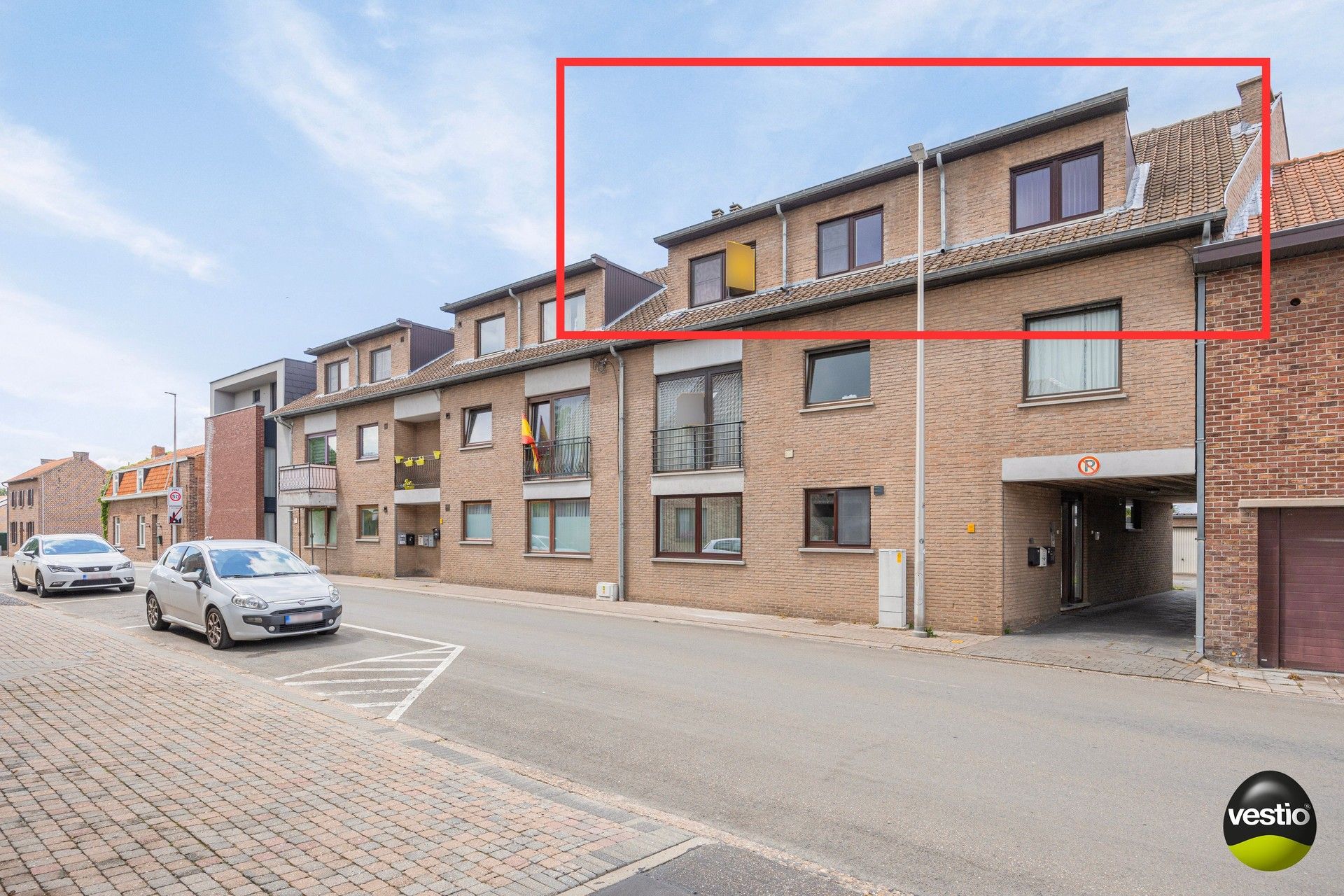 OPGEFRIST APPARTEMENT MET 3 SLK EN GARAGE foto 3