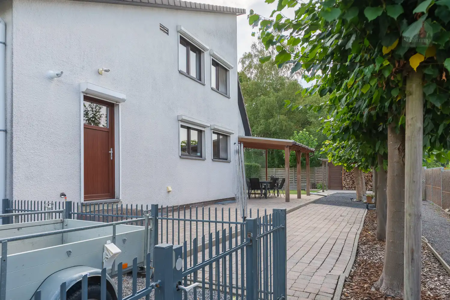 Ruime gezinswoning met 4 slaapkamers op een perceel van 840 m² foto 40