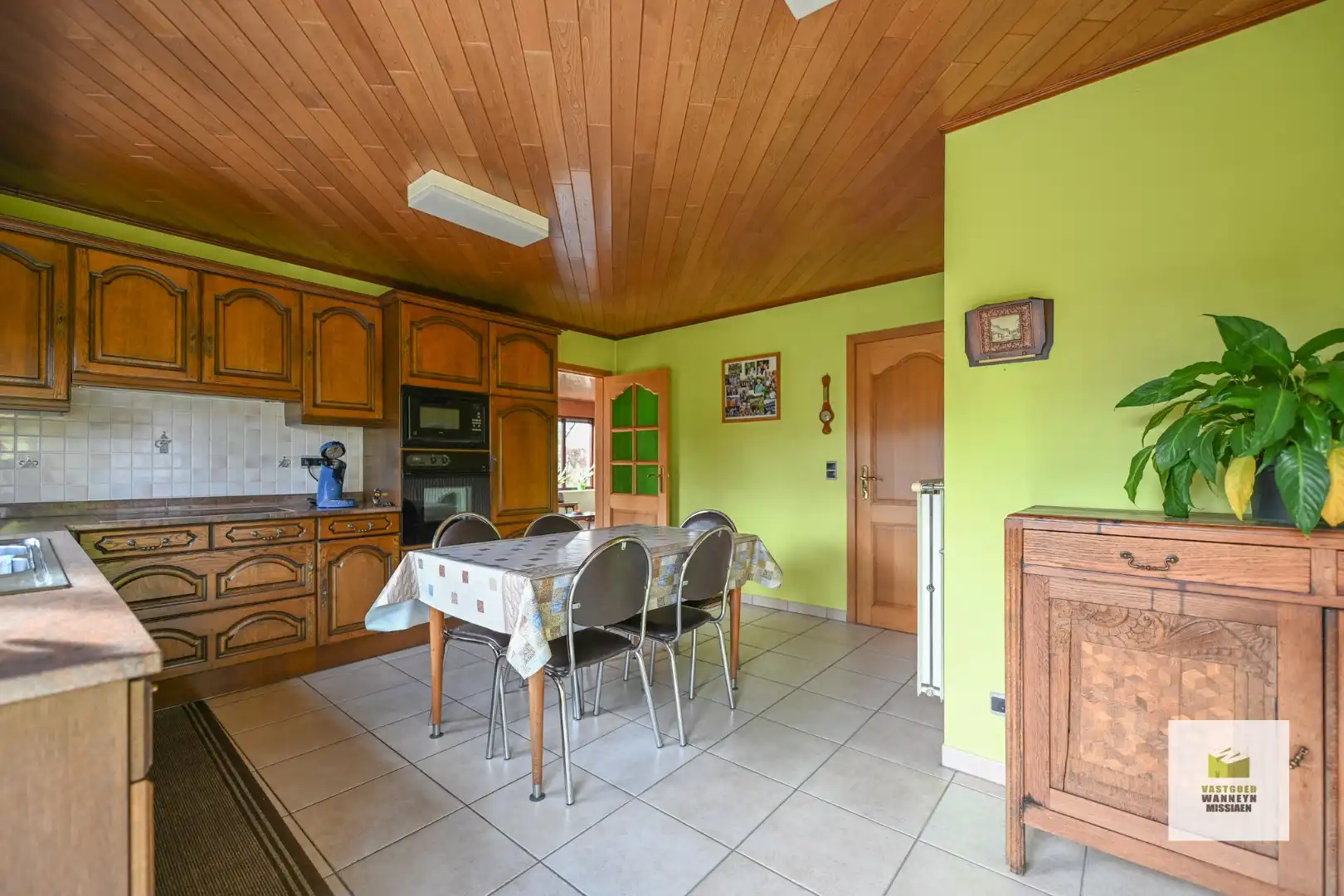 Zeer centraal en rustig gelegen ruime woning met 5 slaapkamers foto 10