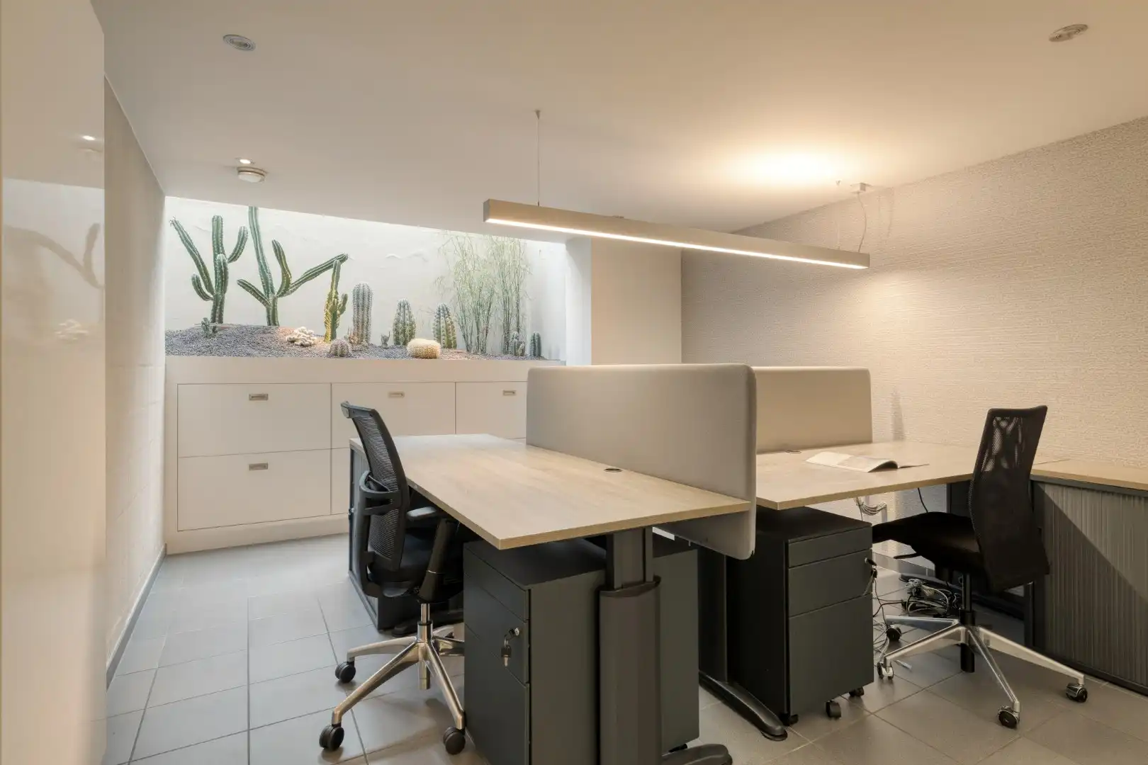 Instapklaar handelspand met ruime kelder en voldoende parking in het centrum van Geel ! foto 19