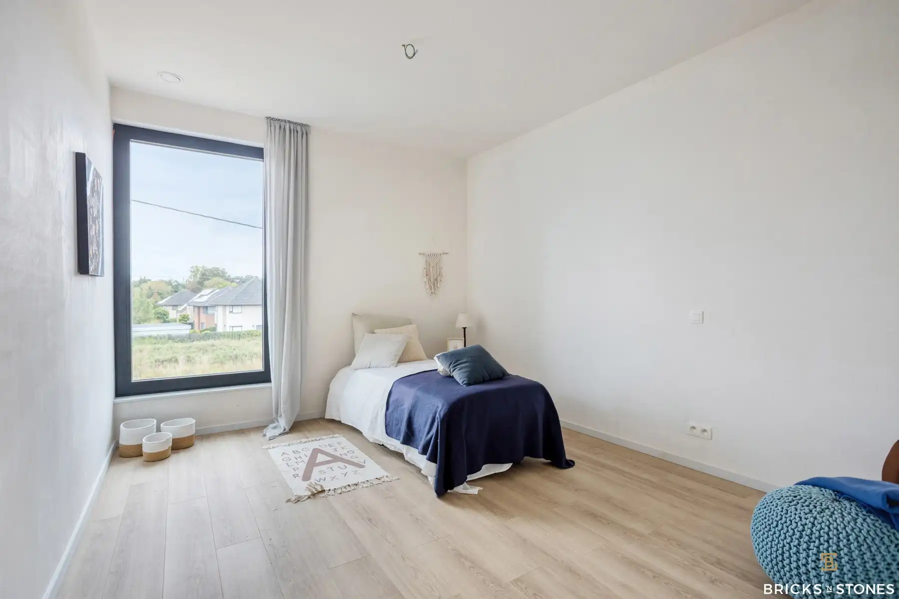 Stijlvolle nieuwbouwwoning met tuin, 3 slpks & 2 badk foto 15