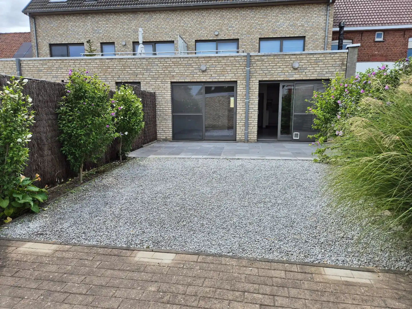 Centraal gelegen appartement op het geljikvloers mét garage foto {{pictureIndex}}