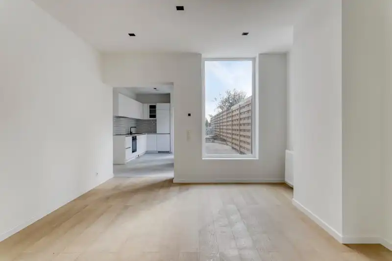 ✨Halfopen, volledig gerenoveerde gezinswoning met 3 slaapkamers TE KOOP in Rekkem! foto 5