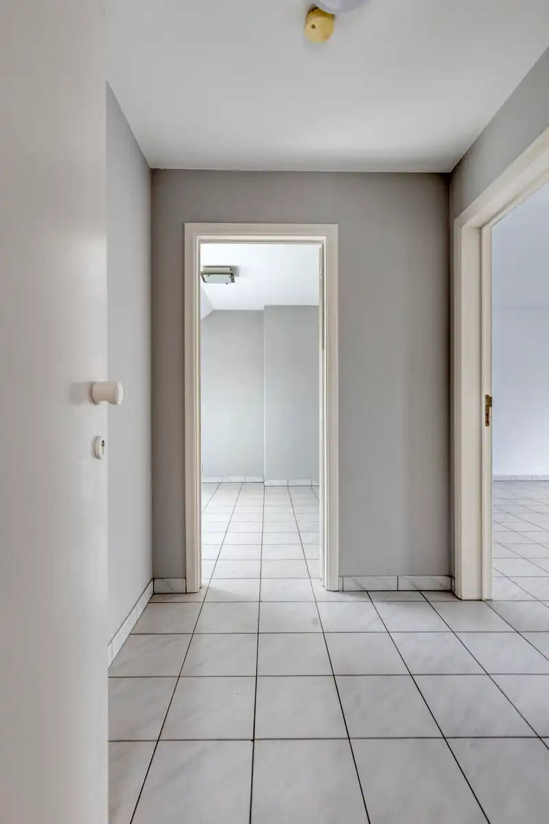 Instapklaar appartement in een groene omgeving met garage foto 9